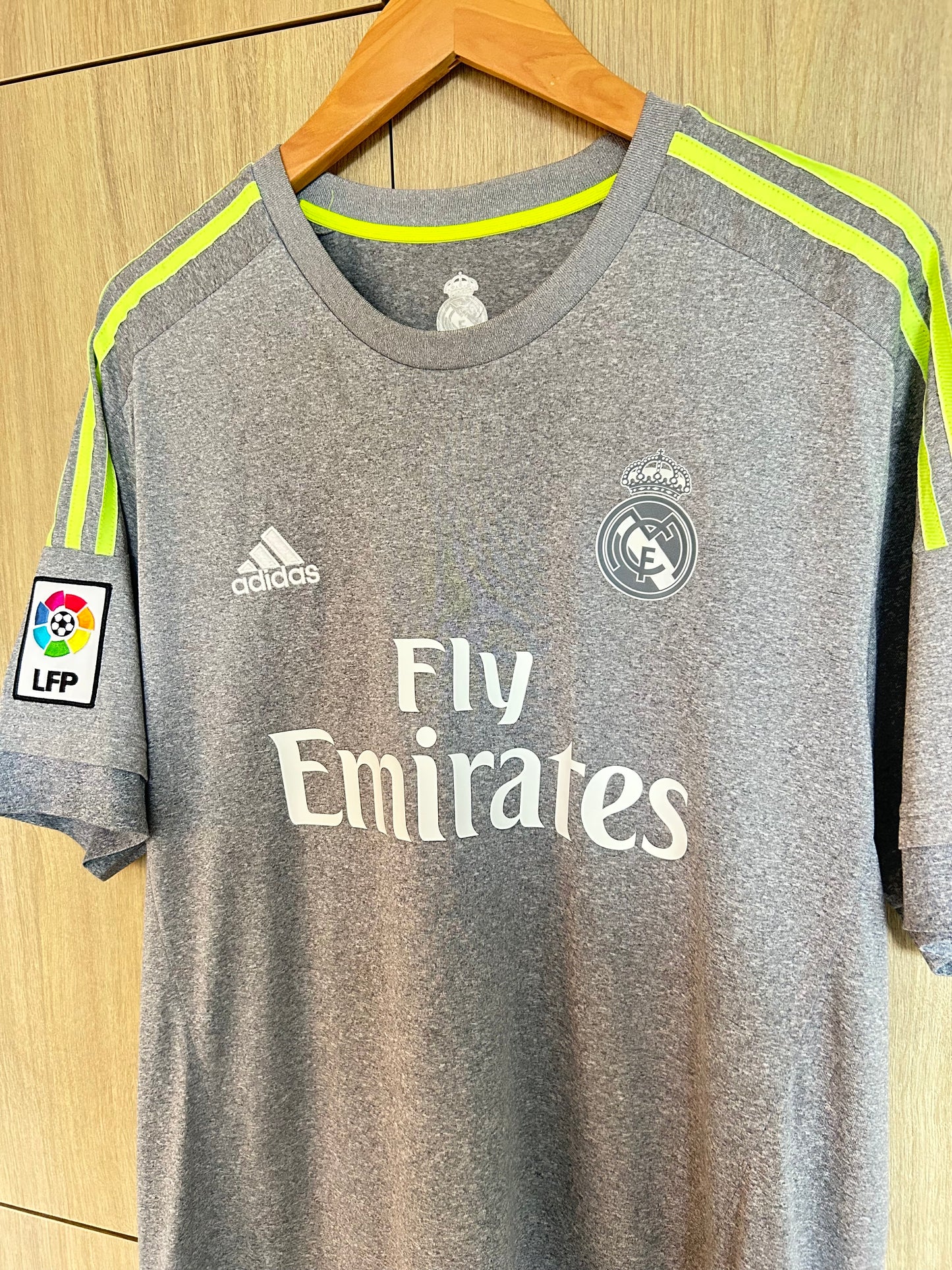 Real Madrid 2015-16 Away Shirt - Ronaldo #7 - XL