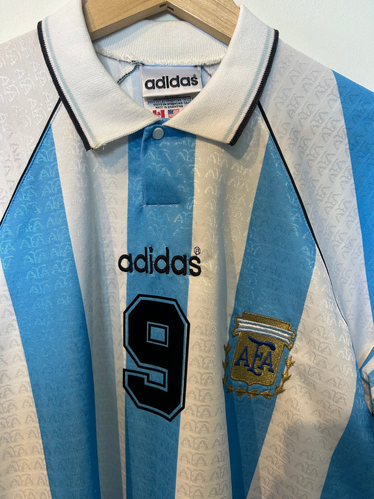 Argentina 1996-98 Home Shirt - Batistuta #9 - L
