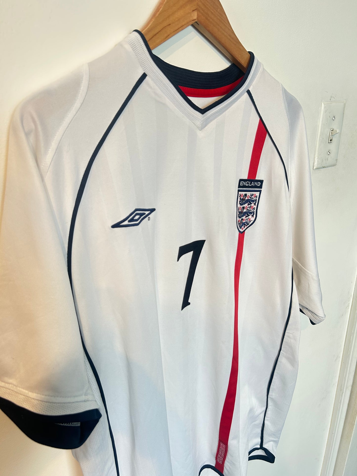 England 2001-03 Home Shirt - Beckham #7 - XL