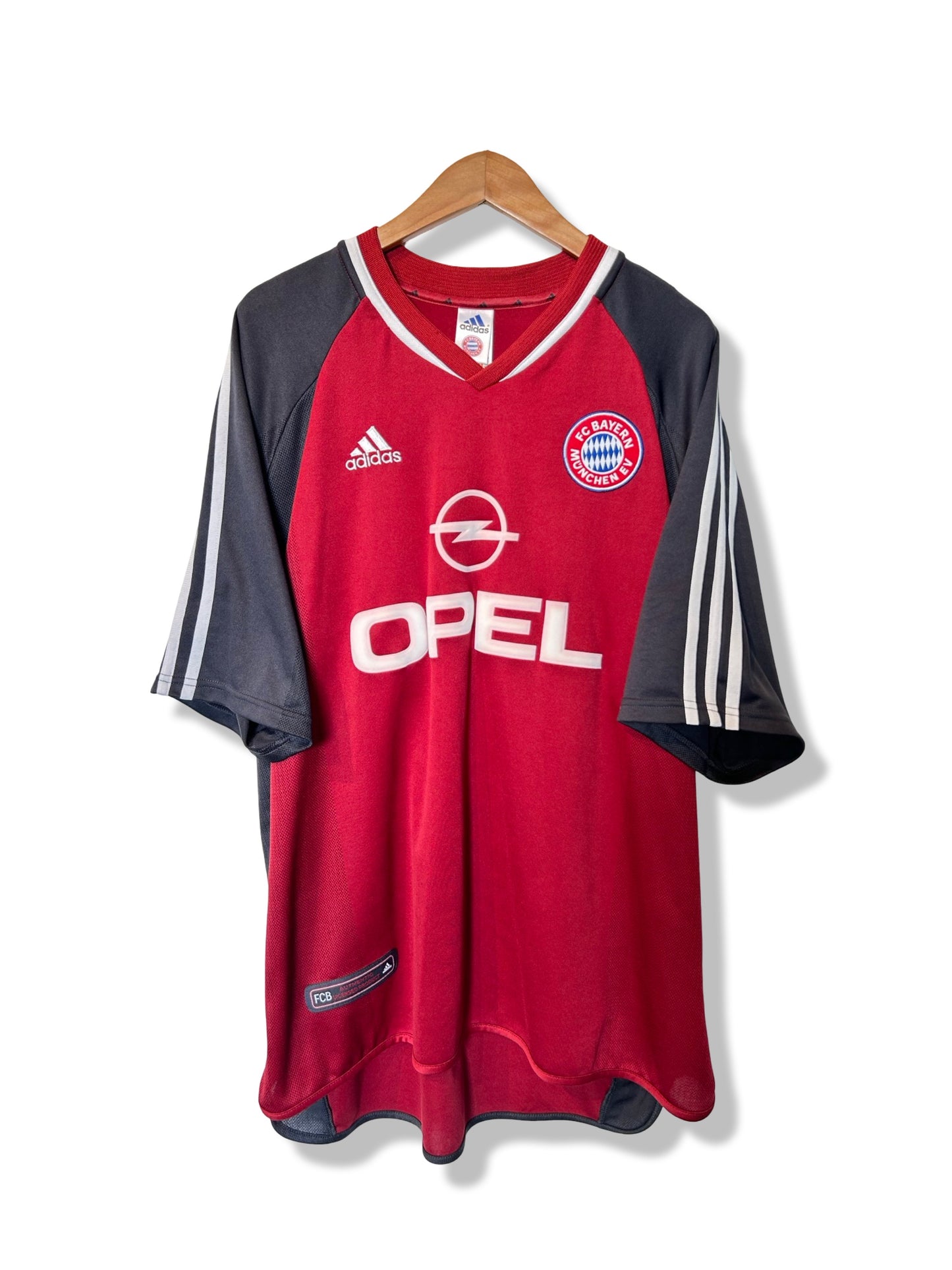Bayern Munich 2001-02 Home Shirt - Elber #9 - XL