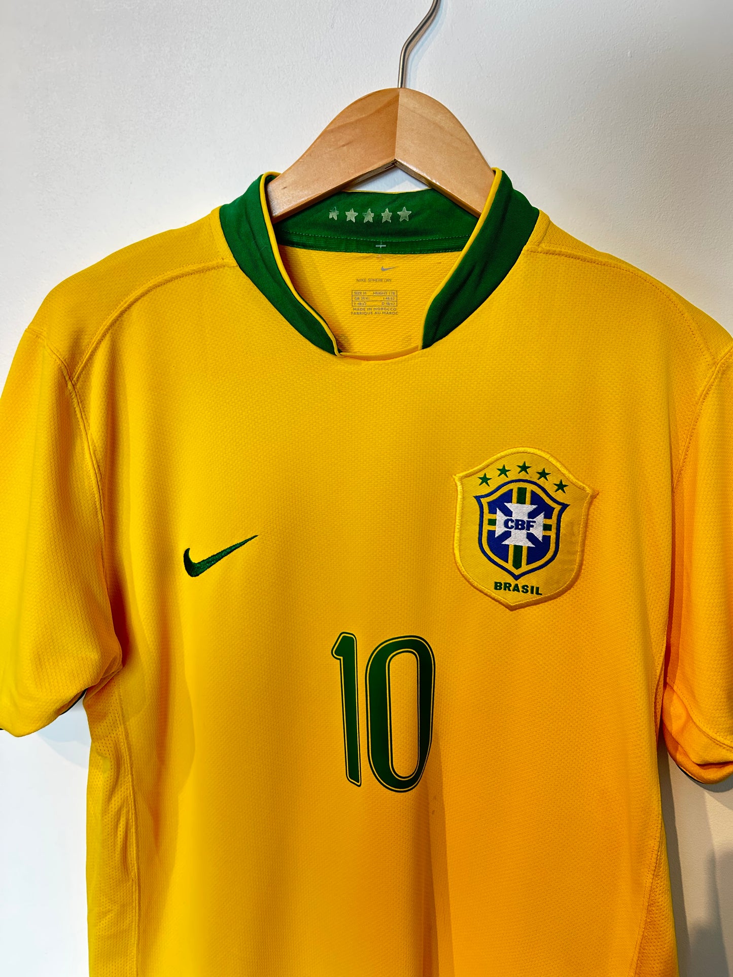Brazil 2006-08 Home Shirt - Ronaldinho #10 - M
