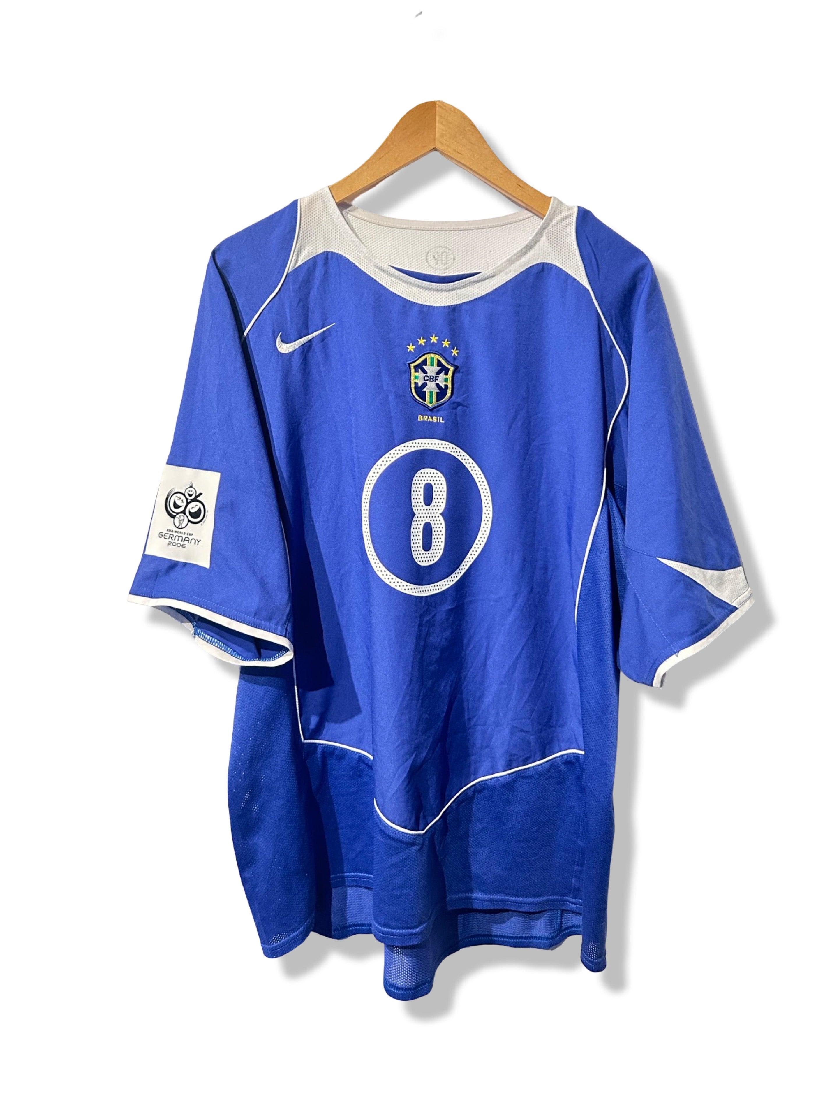 Brazil 2004-06 Away Shirt - Kaka #8 - L – Football Heaven