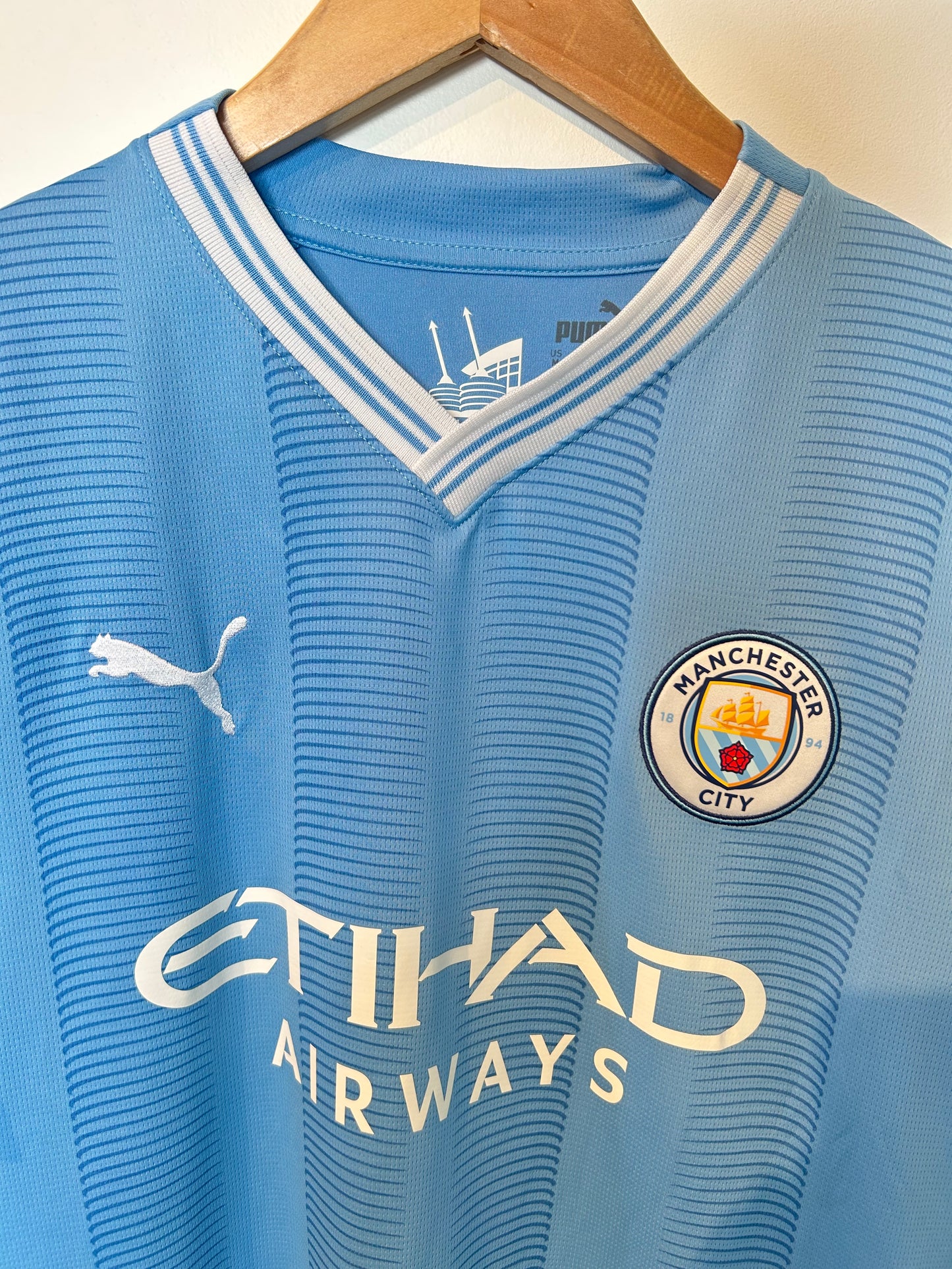 Manchester City 2023-24 Home Shirt - Haaland #9 - M