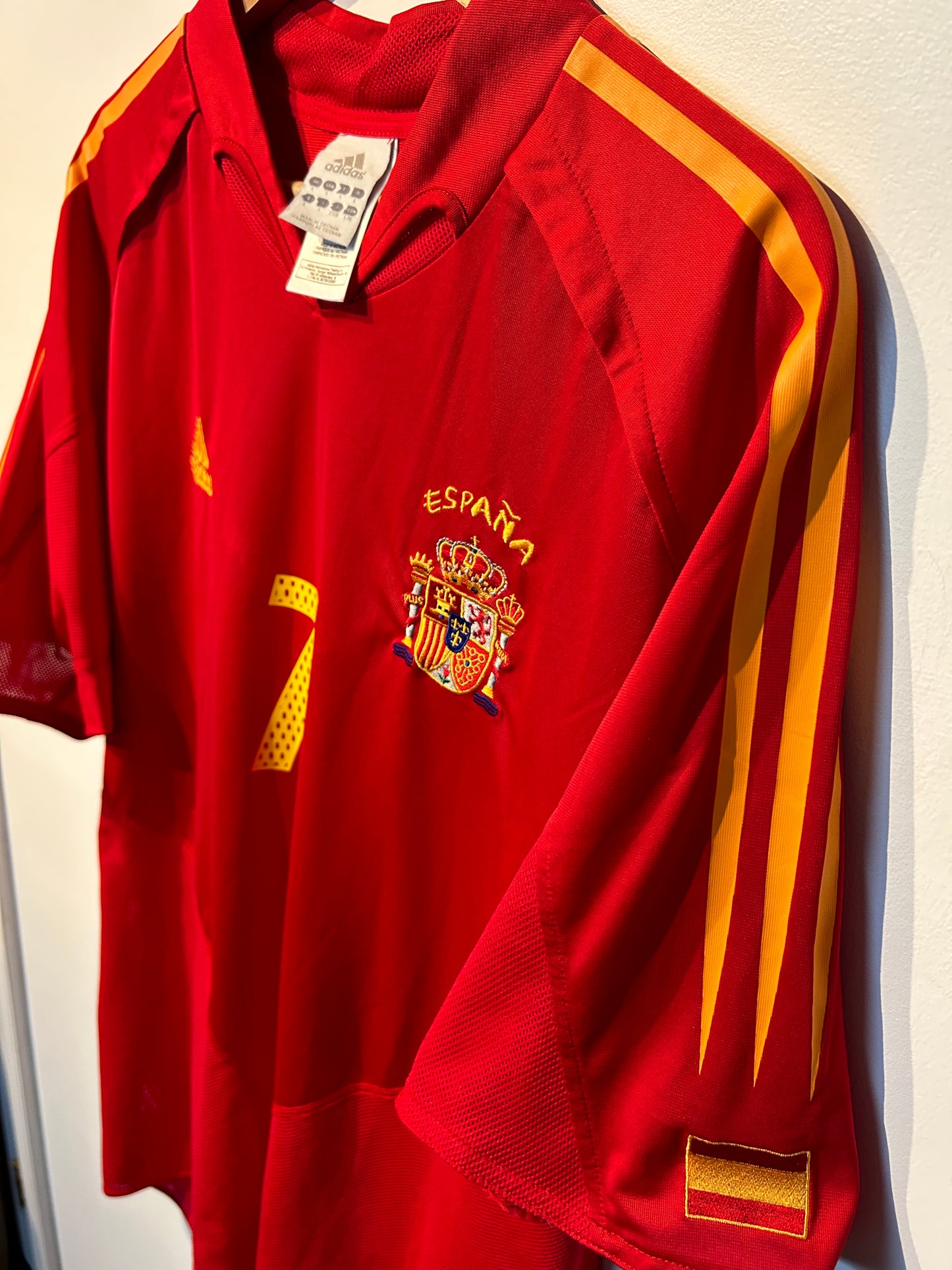Spain 2004-06 Home Shirt - Raul - L