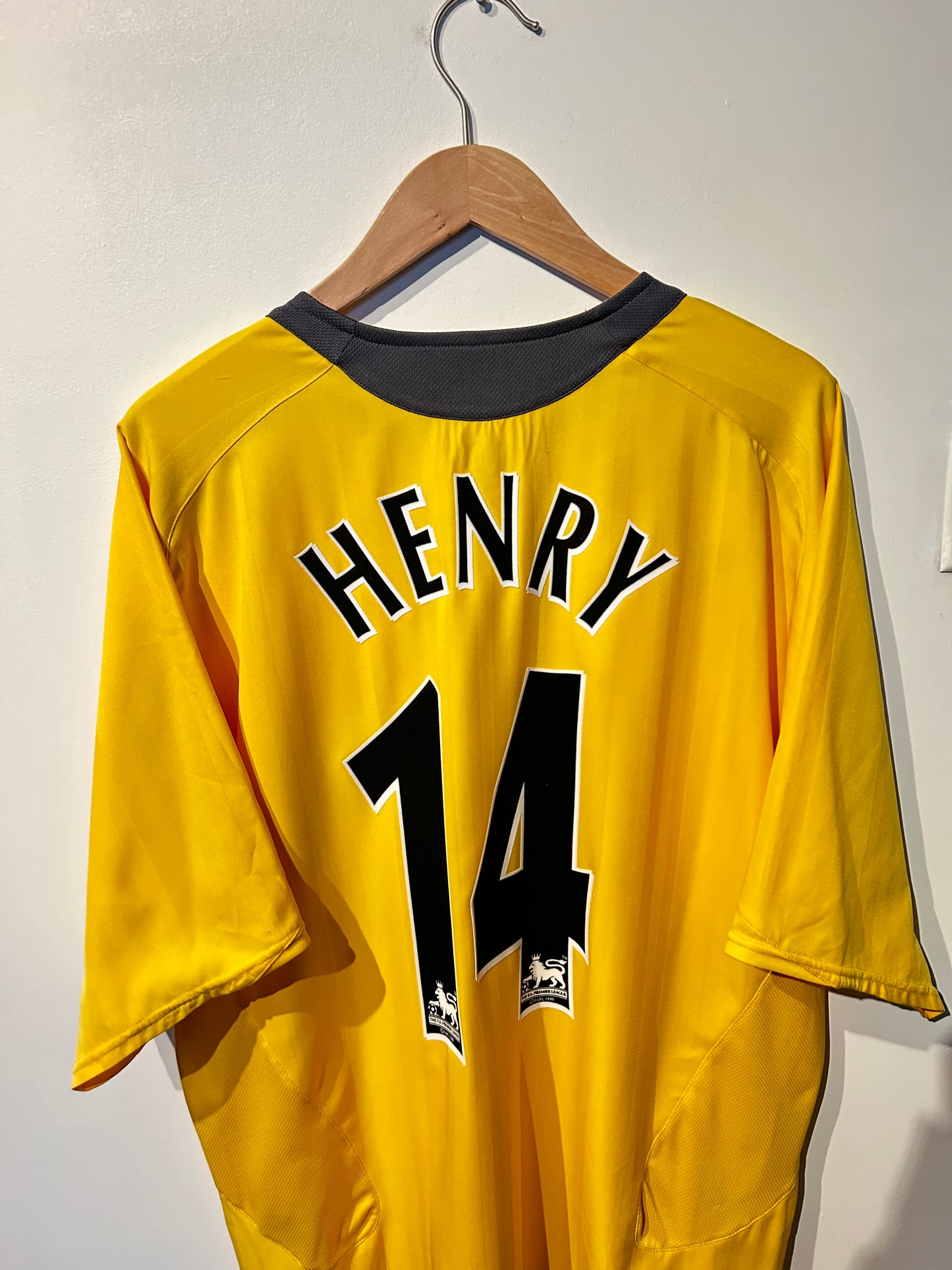 Arsenal 2005-06 Away Shirt - Henry #14 - XL