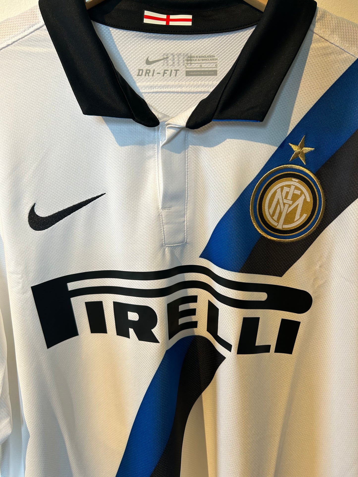 Inter Milan 2011-12 Away Shirt - #10 Wesley Sneijder- L