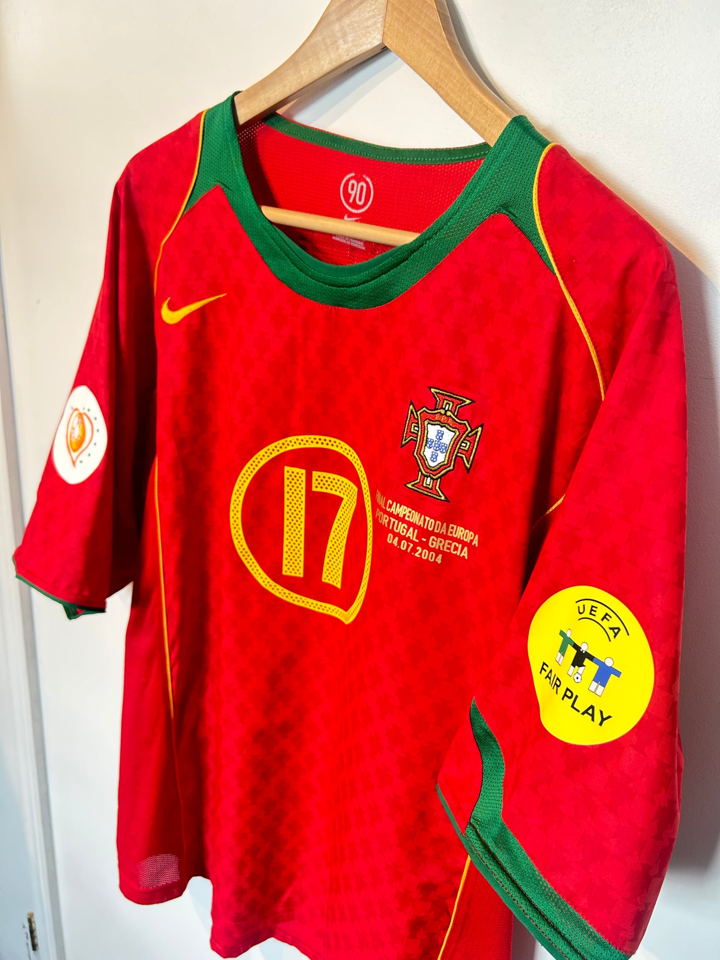 Portugal 2004-06 Home Shirt - C. Ronaldo #17 - XL