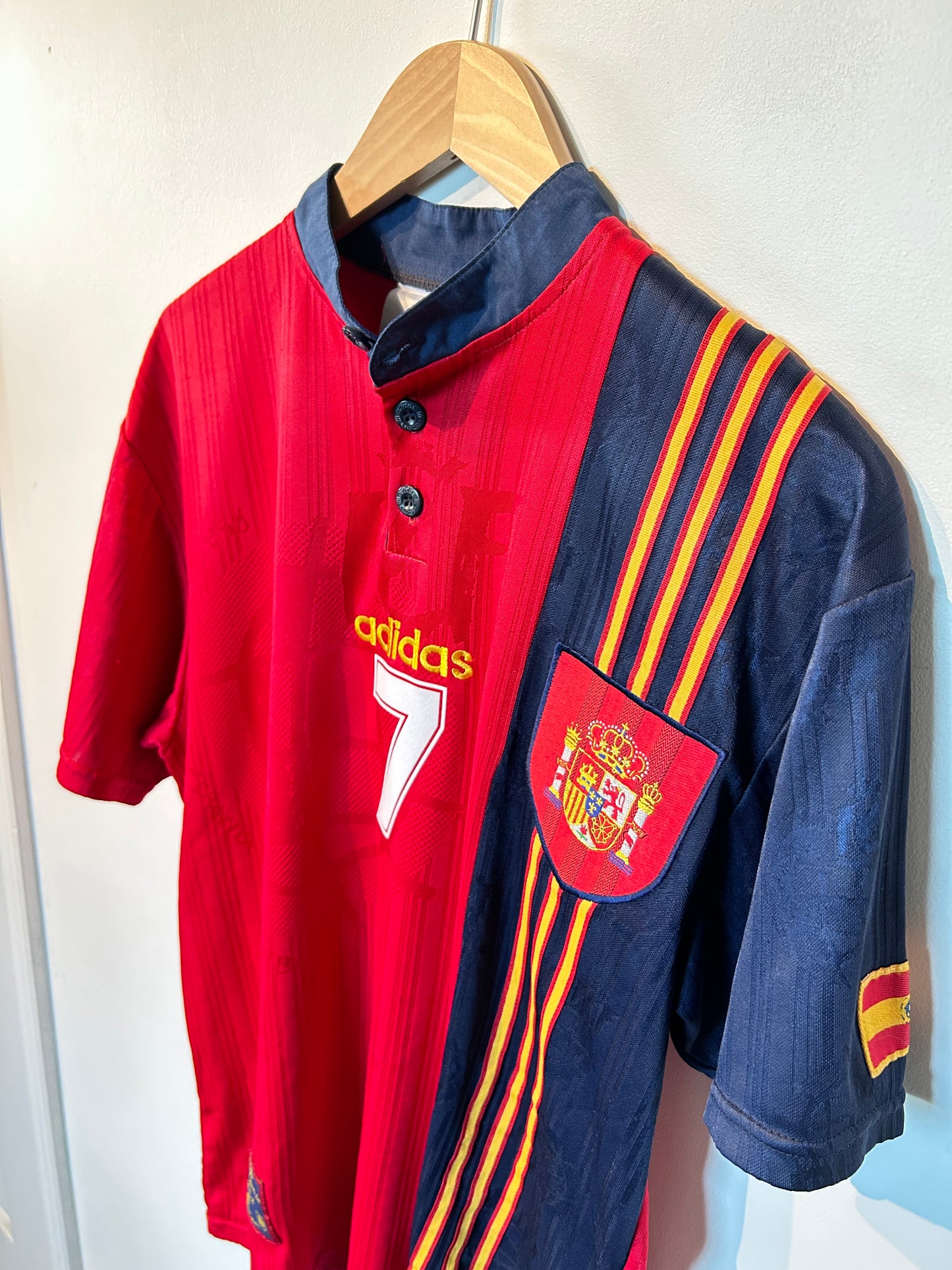 Spain 1996-98 Home Shirt - Guardiola #7 - M
