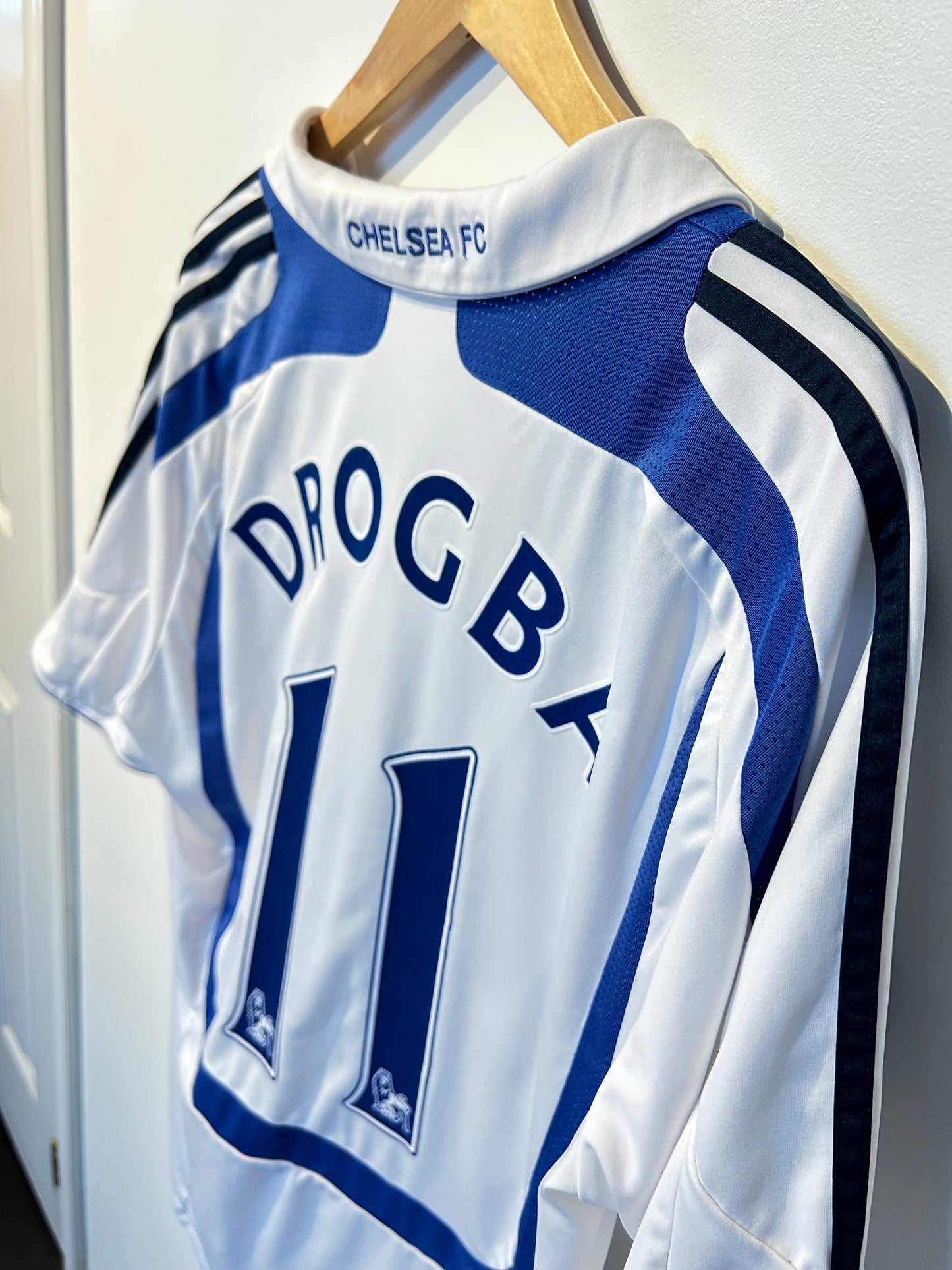 Chelsea 2007-08 Third Shirt - Drogba #11 - L