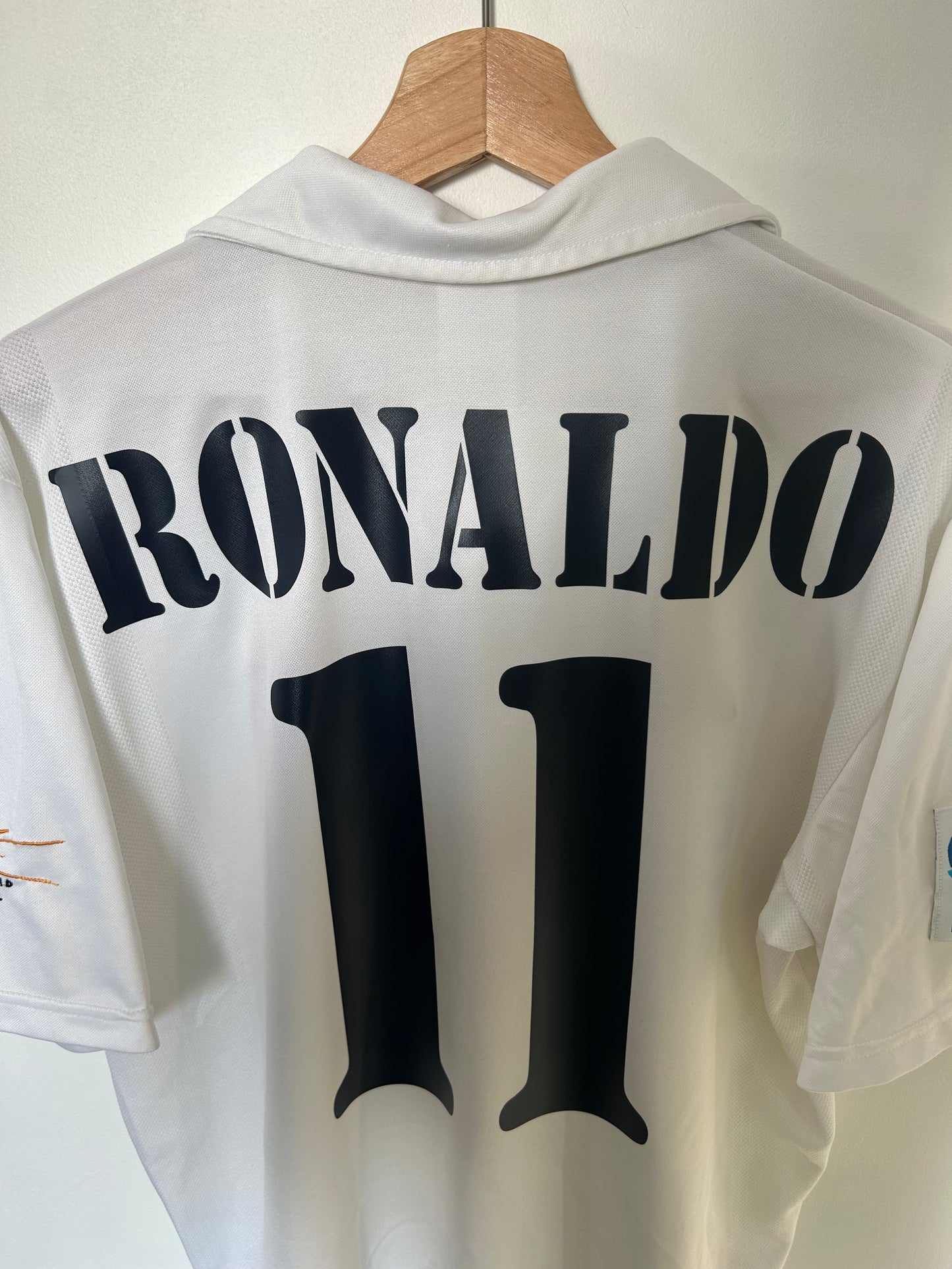 Real Madrid 2002-03 Home Shirt - Ronaldo #11 - M