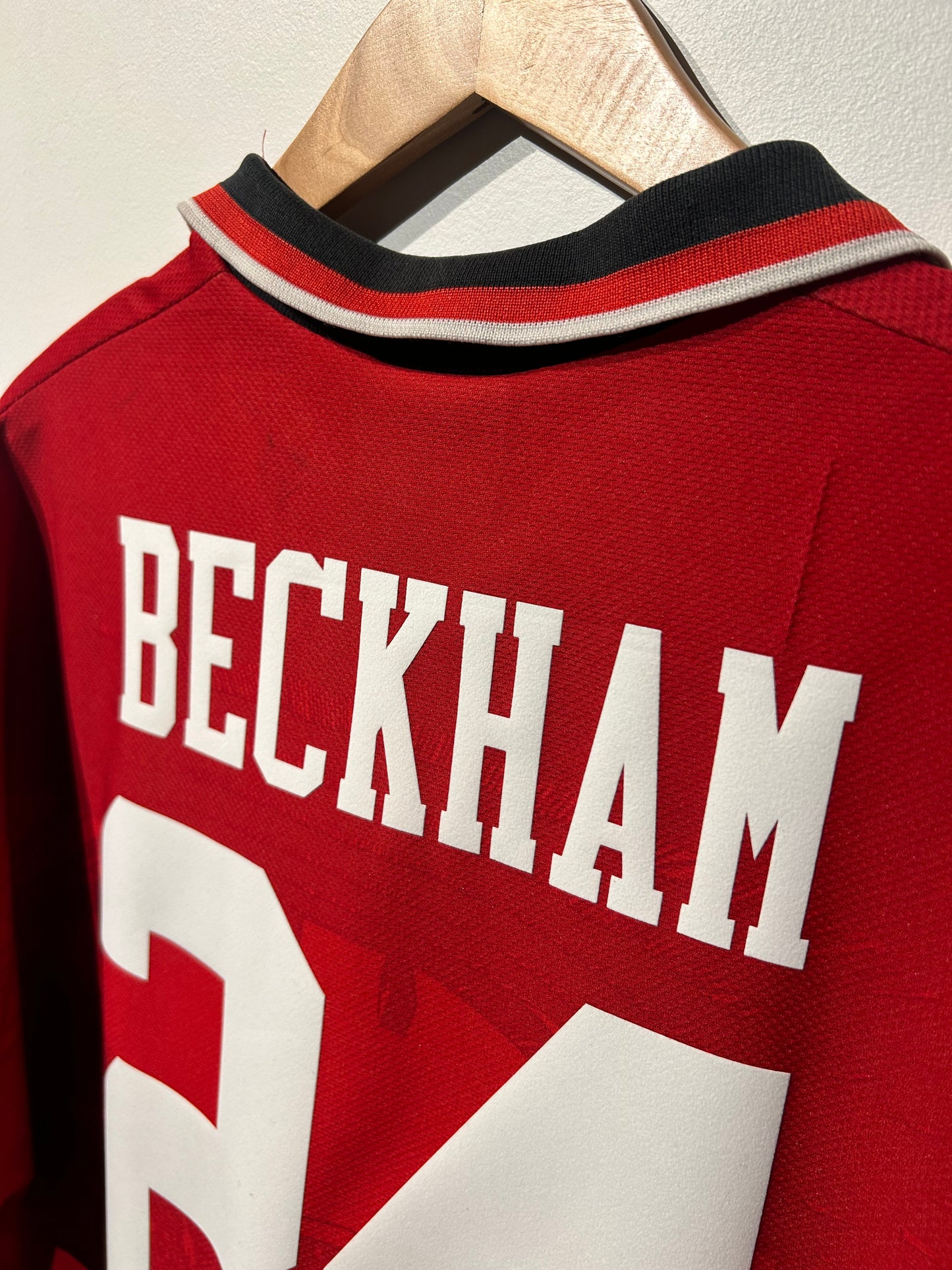 Manchester United 1994-96 Home Shirt - Beckham #24 - XL