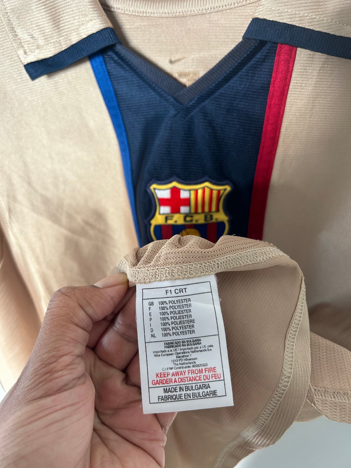 Barcelona 2001-03 Away Shirt - Xavi #6 - S