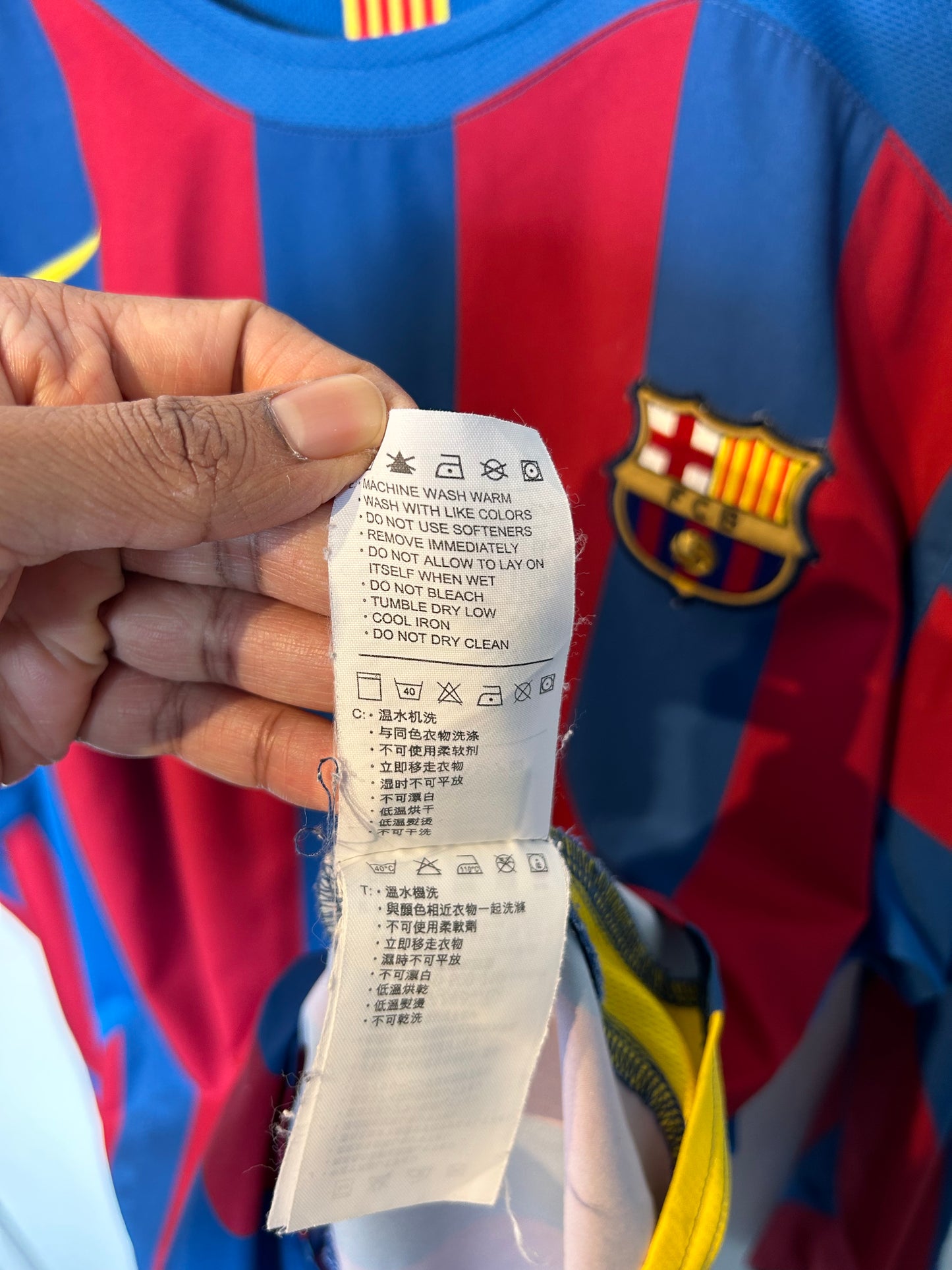 FC Barcelona 2005-06 Home Shirt L/S - V. Bommel #17 - L
