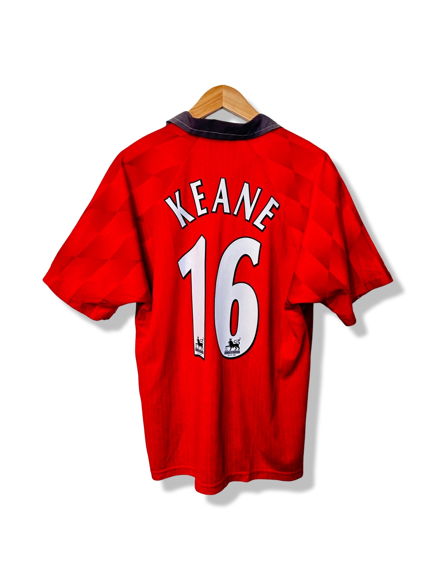 Manchester United 1996-98 Home Shirt - Keane #16 - M