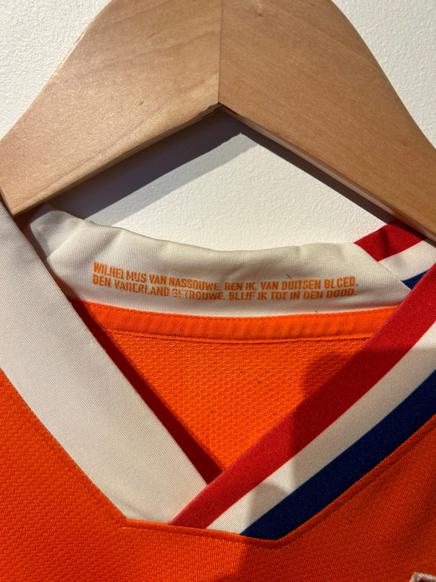 Netherlands 2008-10 Home Shirt - V. Persie #7