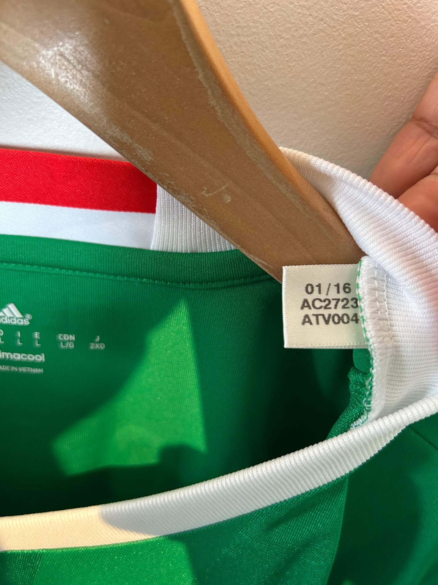 Mexico 2016-17 Home Shirt - Chicharito #14 - L