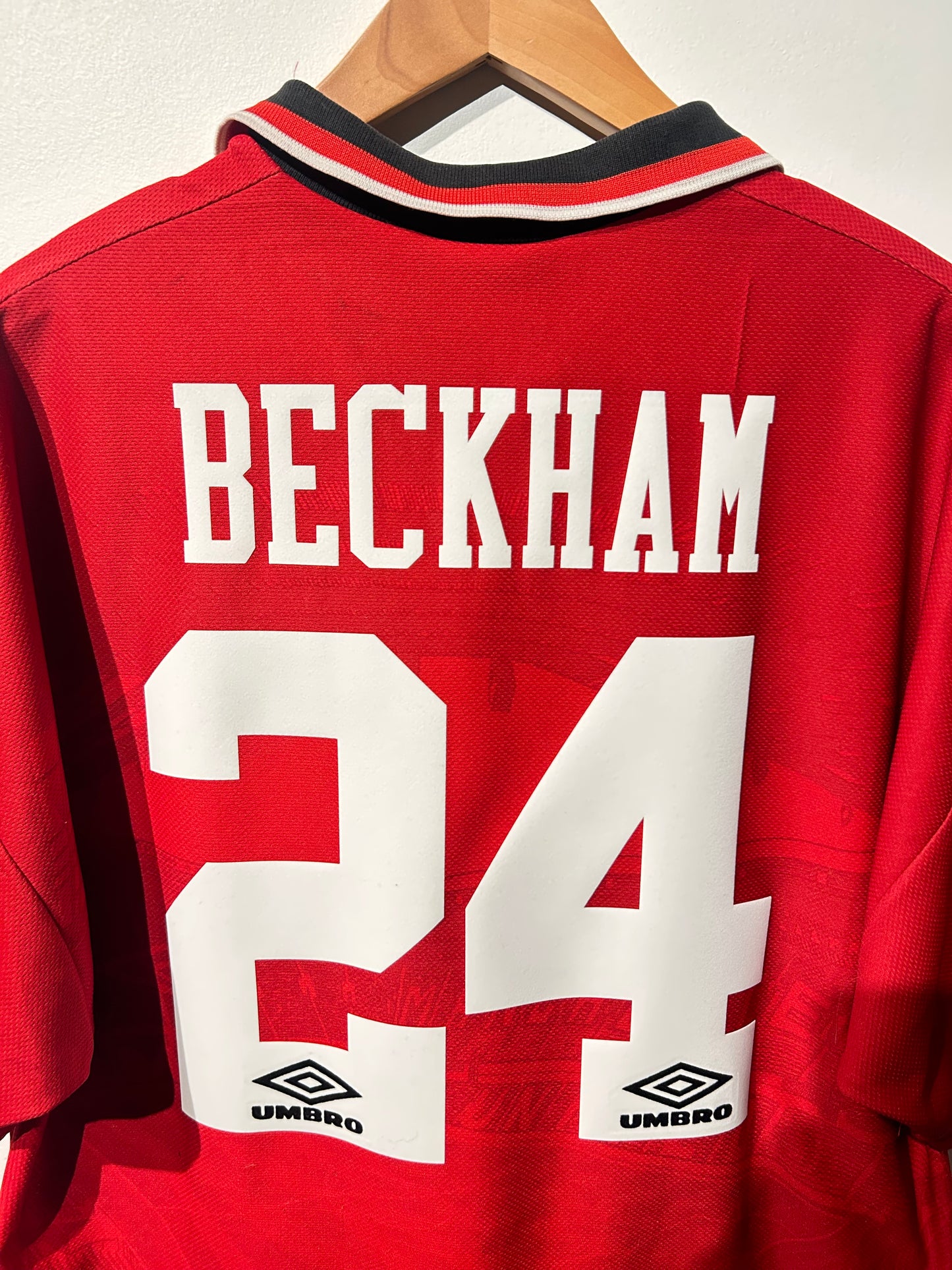 Manchester United 1994-96 Home Shirt - Beckham #24 - XL