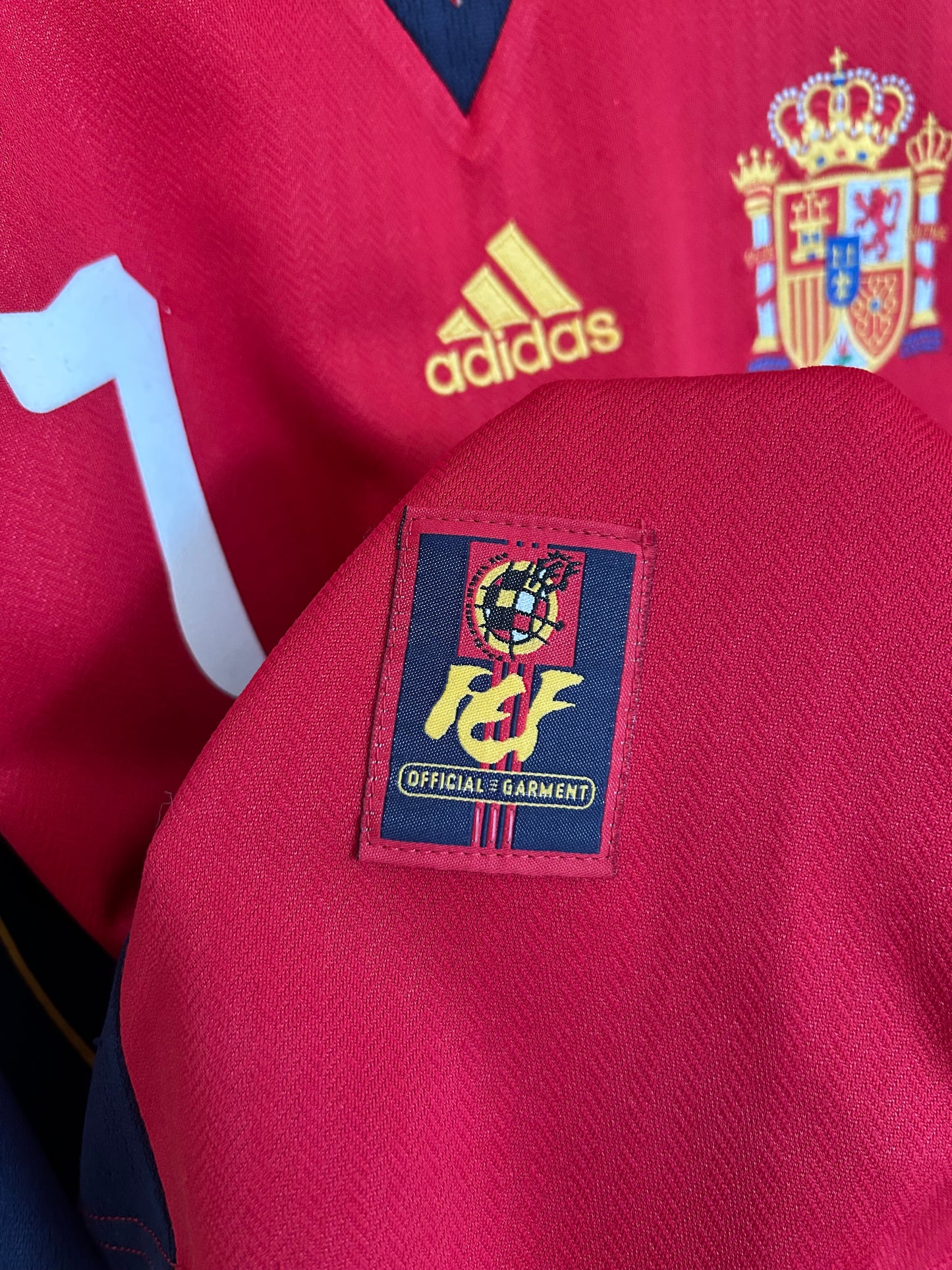 Spain 1998-99 Home Shirt - Morientes #7 - XL