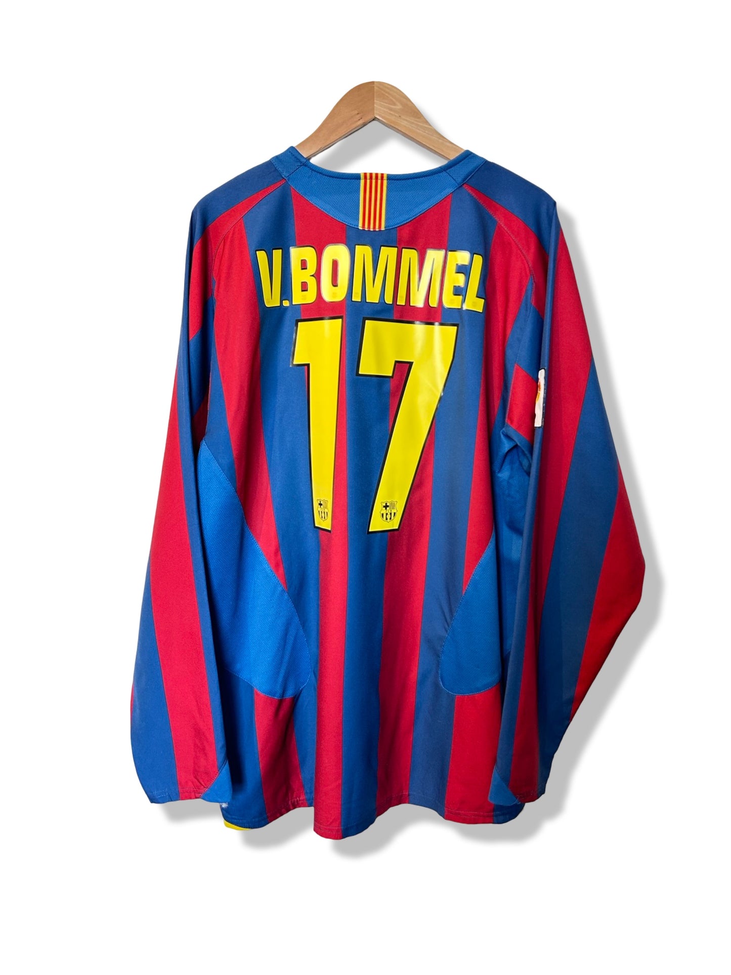 FC Barcelona 2005-06 Home Shirt L/S - V. Bommel #17 - L