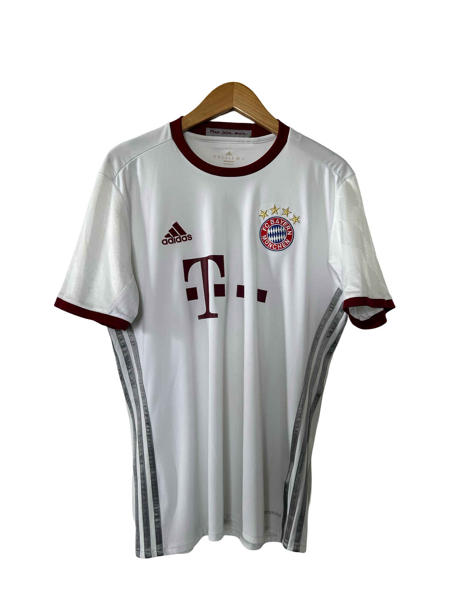Bayern Munich 2016-17 Third Shirt, #9 Robert Lewandowski - M