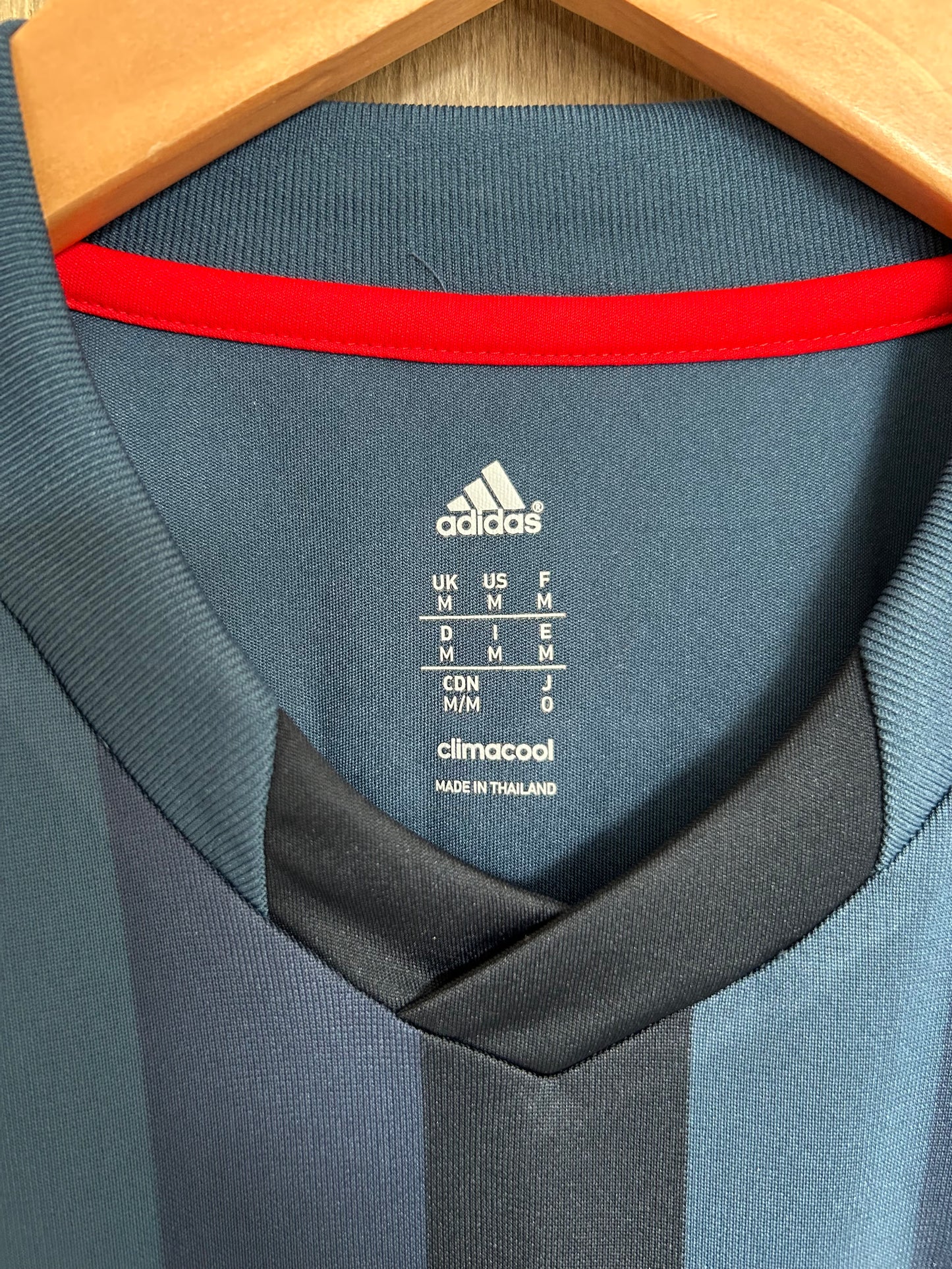 Bayern Munich 2013-14 Third Shirt - Schweinsteiger #31 - M