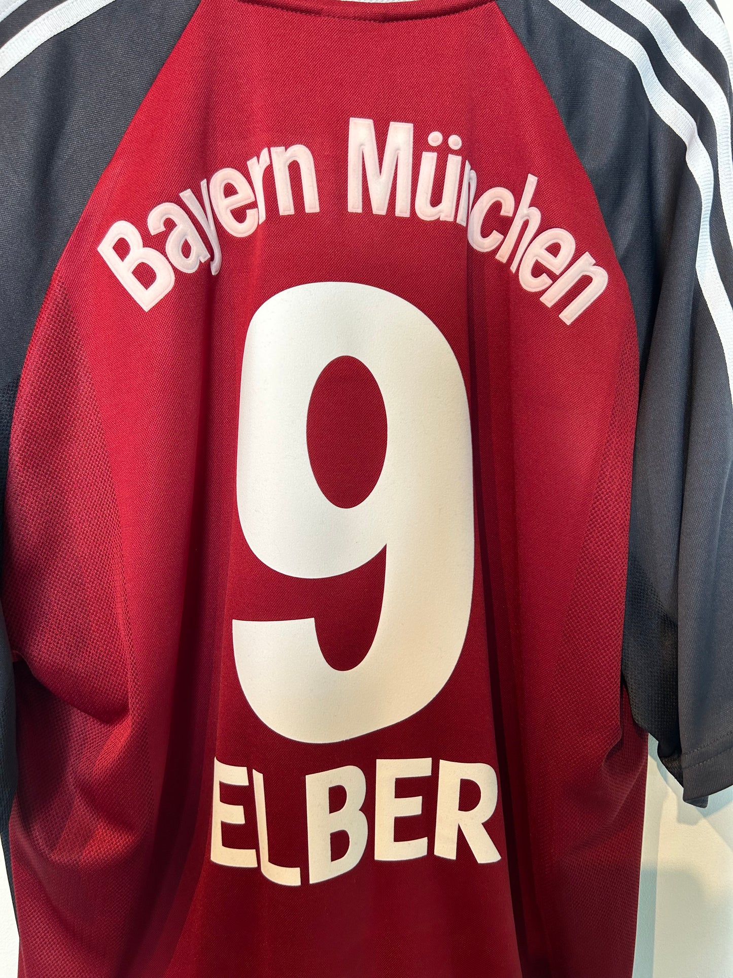 Bayern Munich 2001-02 Home Shirt - Elber #9 - XL