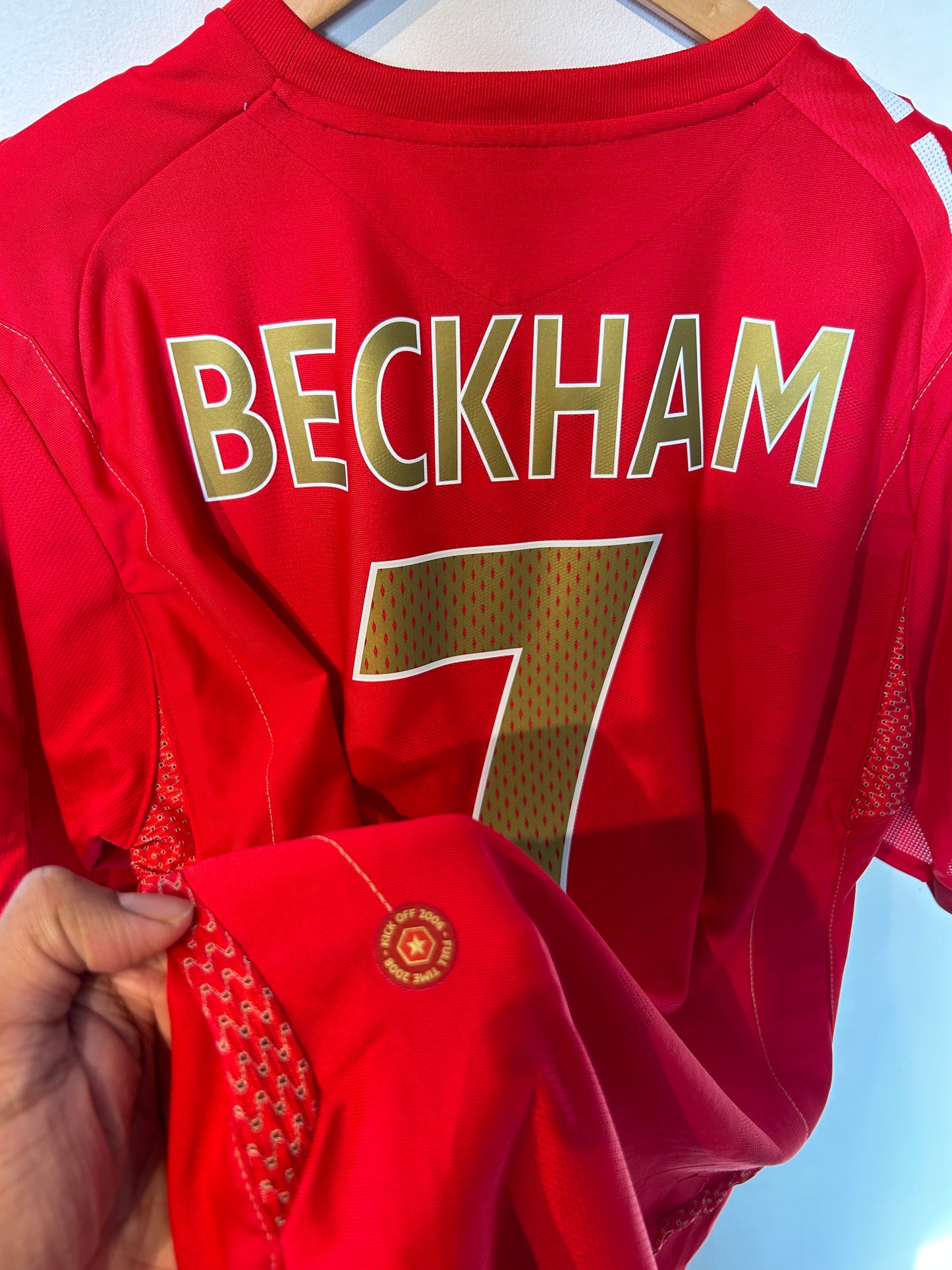 England 2006-08 Away Shirt - Beckham #7 - L