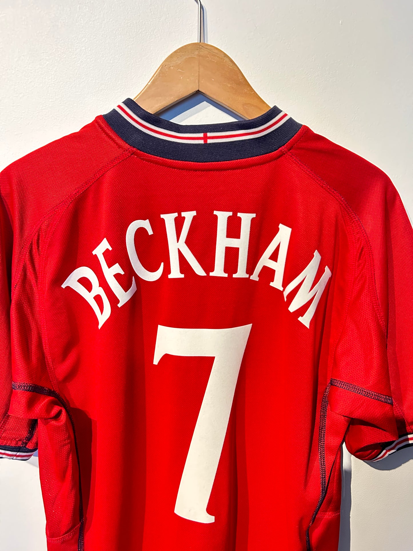 England 2002-04 Away Shirt - Beckham #7 - L