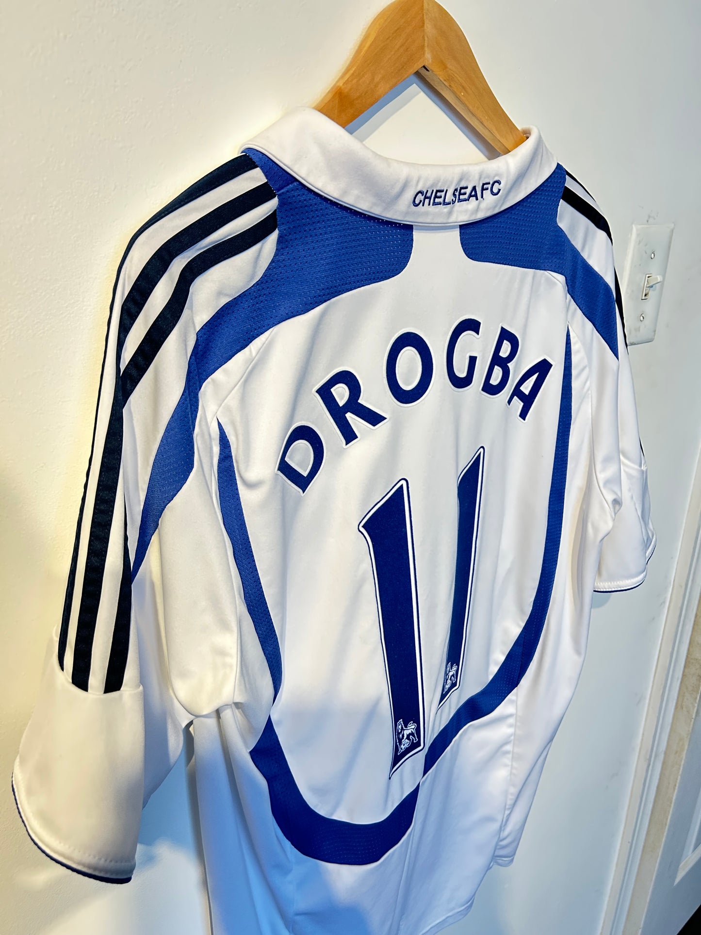 Chelsea 2007-08 Third Shirt - Drogba #11 - L