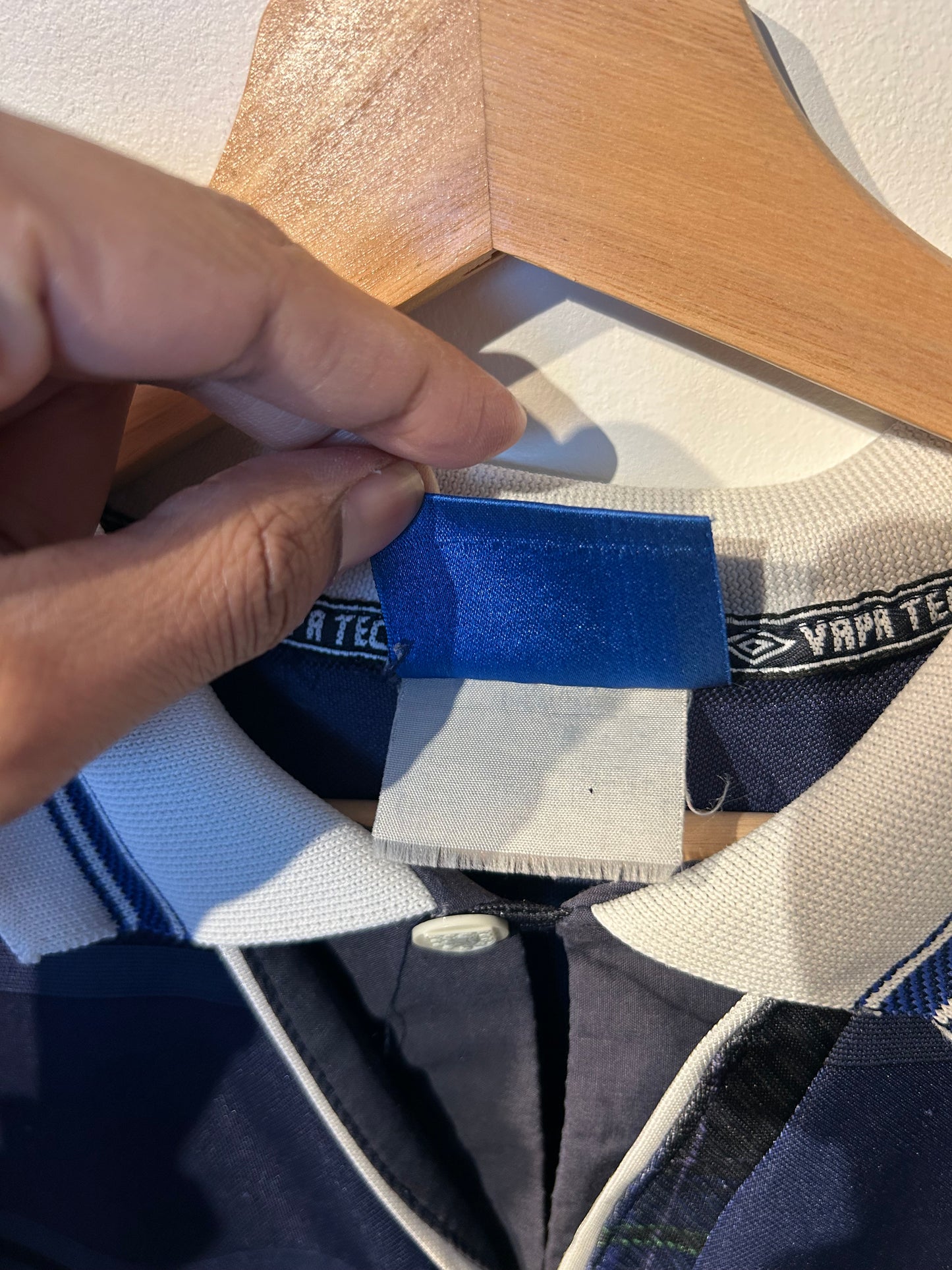 Scotland 1998-00 Home Shirt - Hendry #5 - XXL