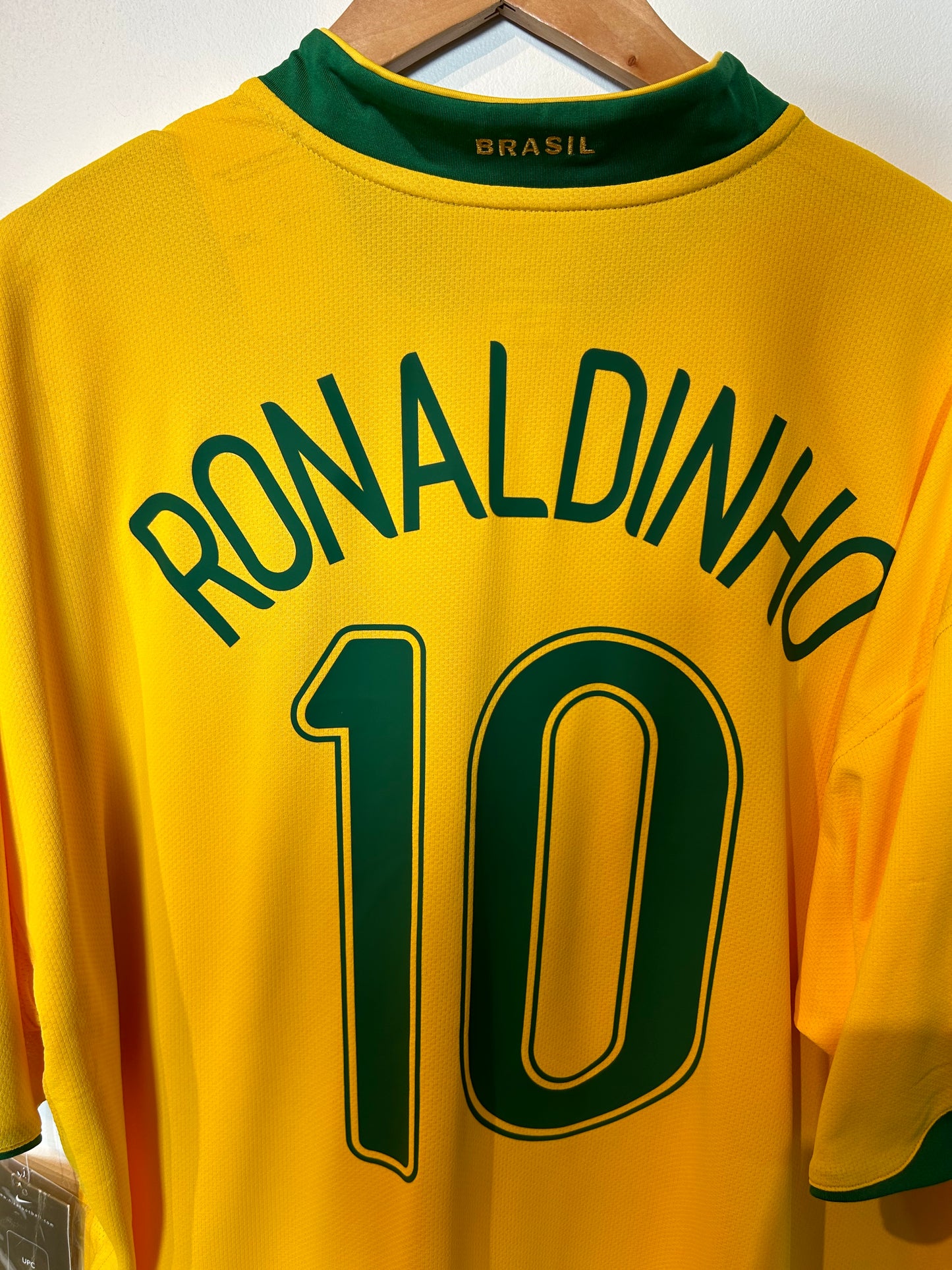 Brazil 2006-08 Home Shirt BNWT - Ronaldinho #10 - 3XL
