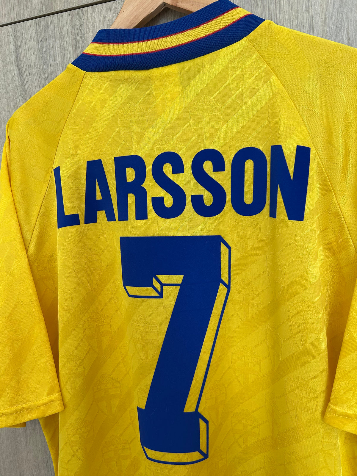 Sweden 1994-96 Home Shirt - Larsson #7 - XL