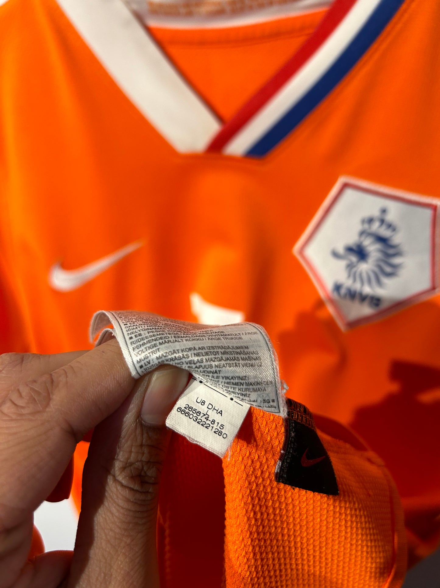 Netherlands 2008-10 Home Shirt - V. Persie #7