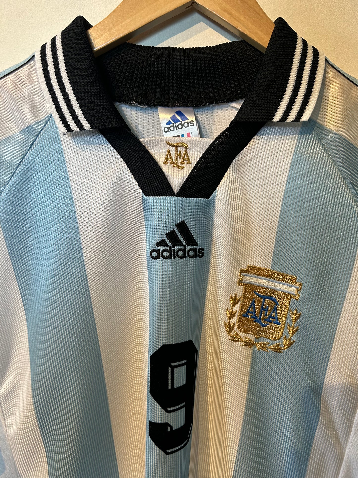 Argentina 1998-99 Home Shirt - Batistuta #9 - S