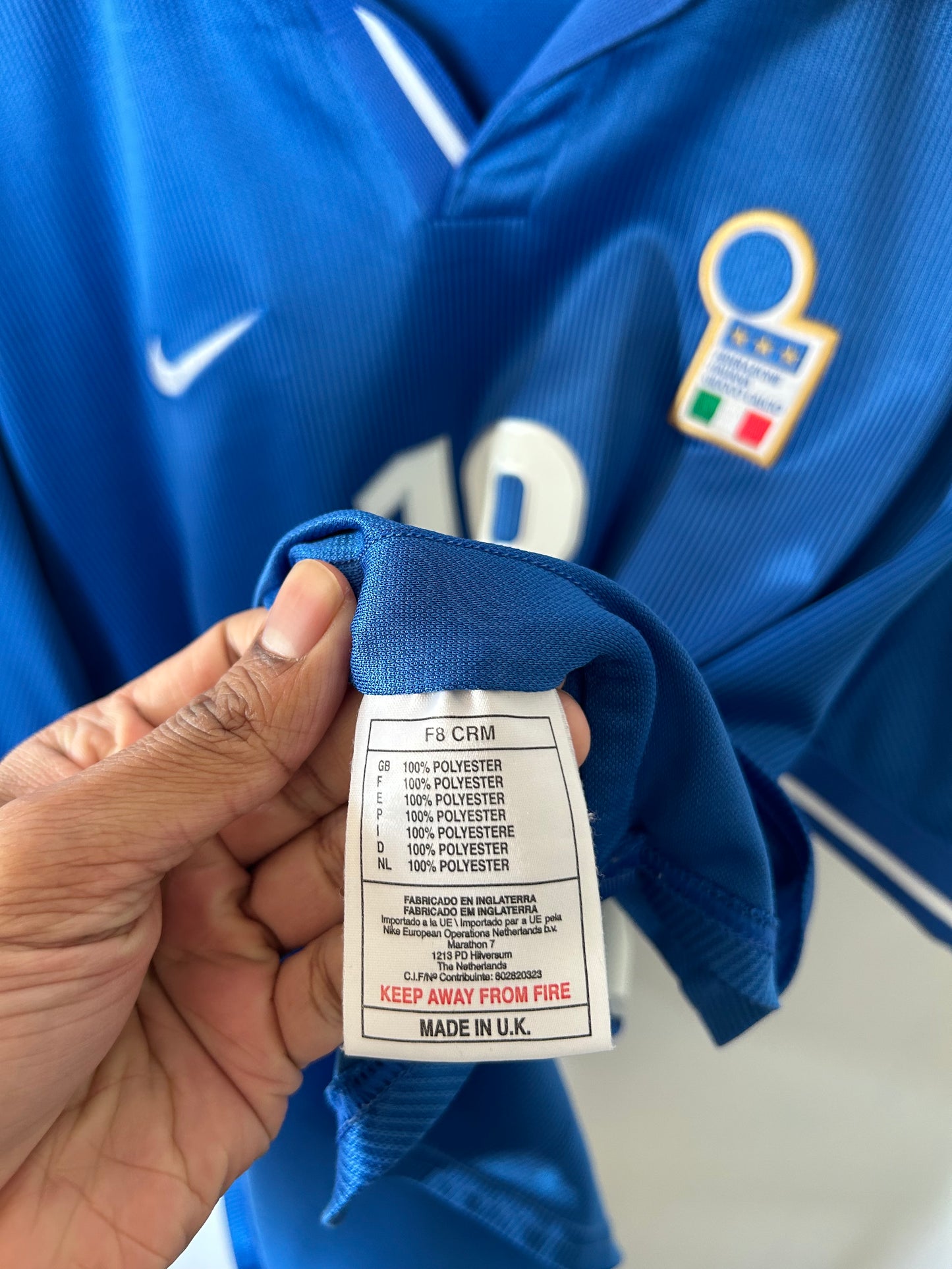 Italy 1997-98 Home Shirt - Baggio R. #18 - L