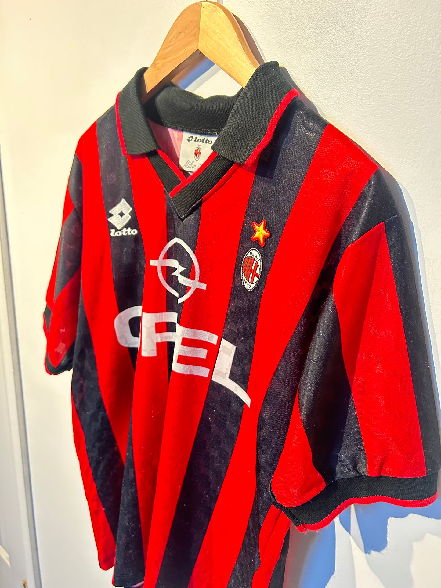 AC Milan 1995-96 Home Shirt - Maldini #3 - S