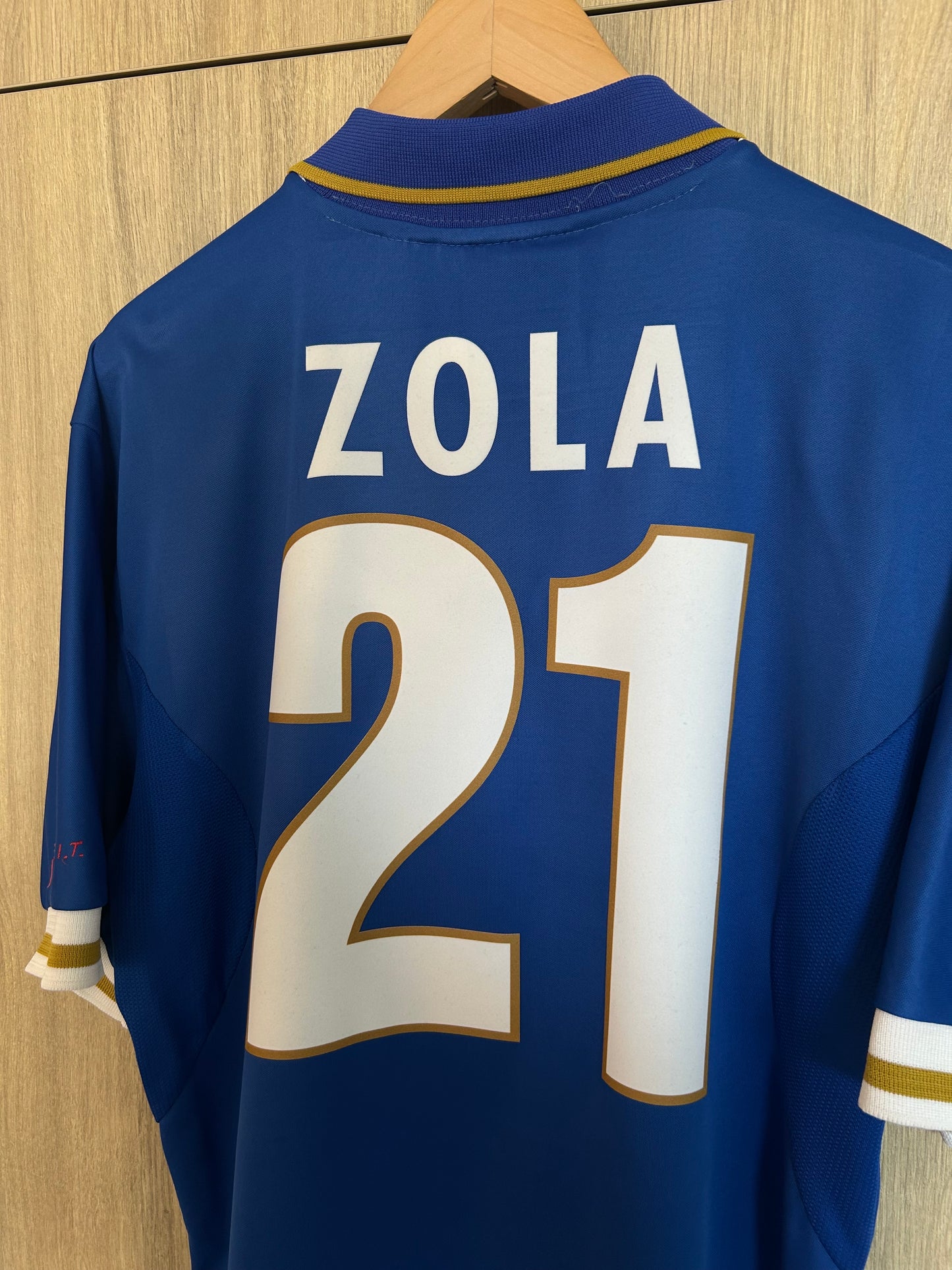 Italy 1996-97 Home Shirt - Zola #21 - L