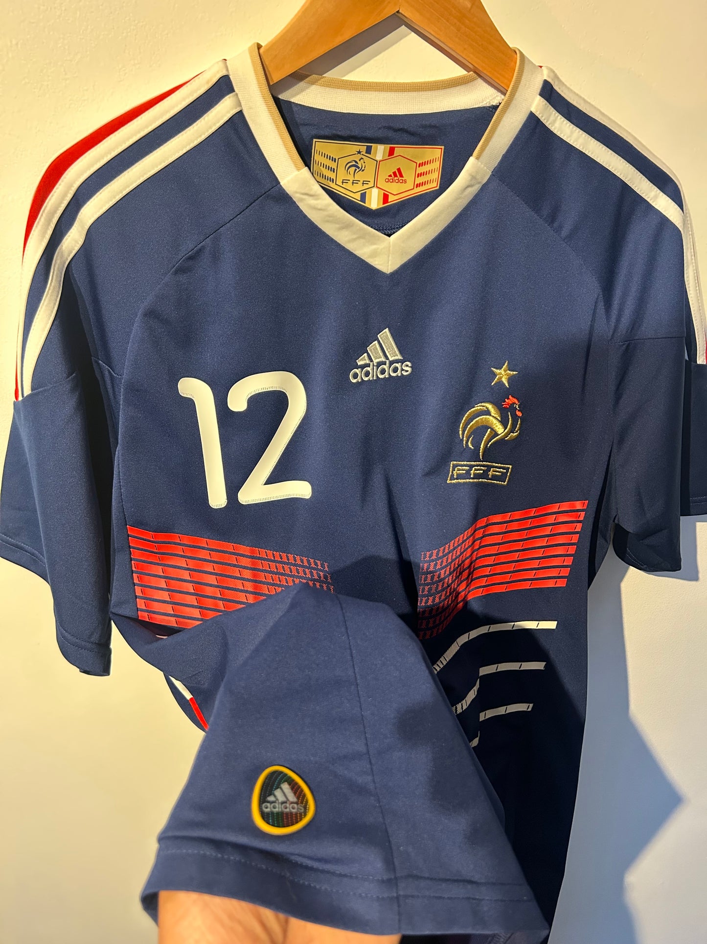 France 2009-10 Home Shirt BNWT - Henry #12 - M