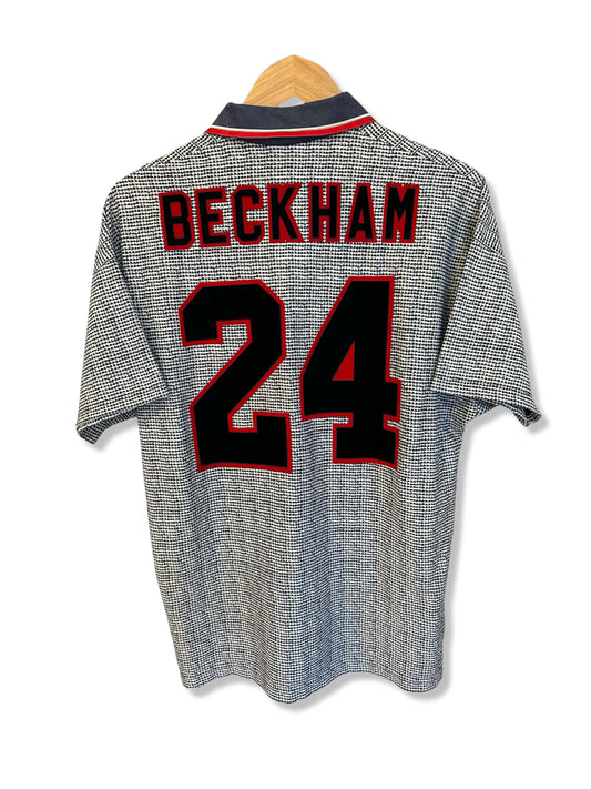 Manchester United 1995-96 Away Shirt - Beckham #24 - L