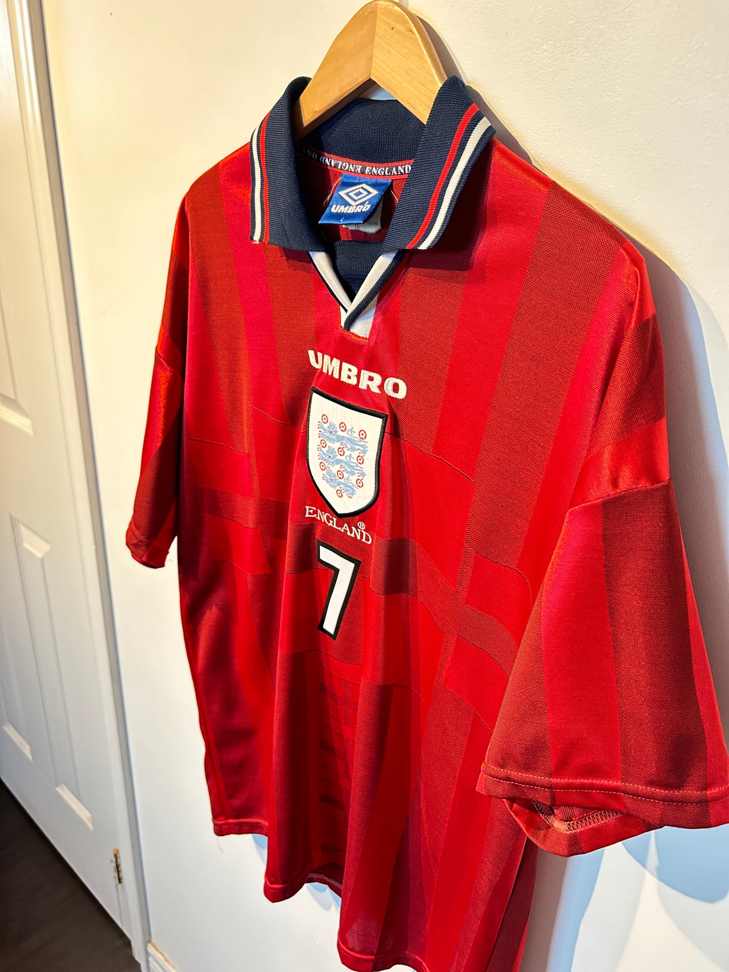 England 1997-99 Away Shirt - Beckham #7 - L