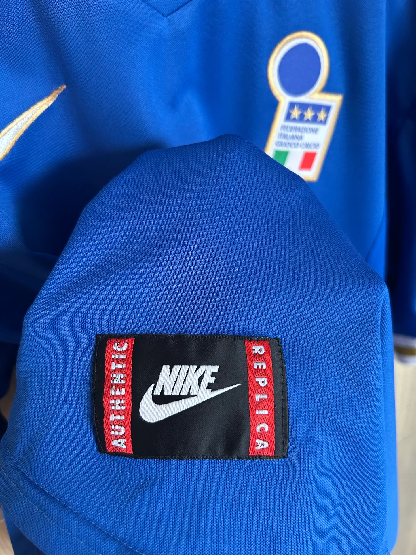 Italy 1996-97 Home Shirt - Zola #21 - L