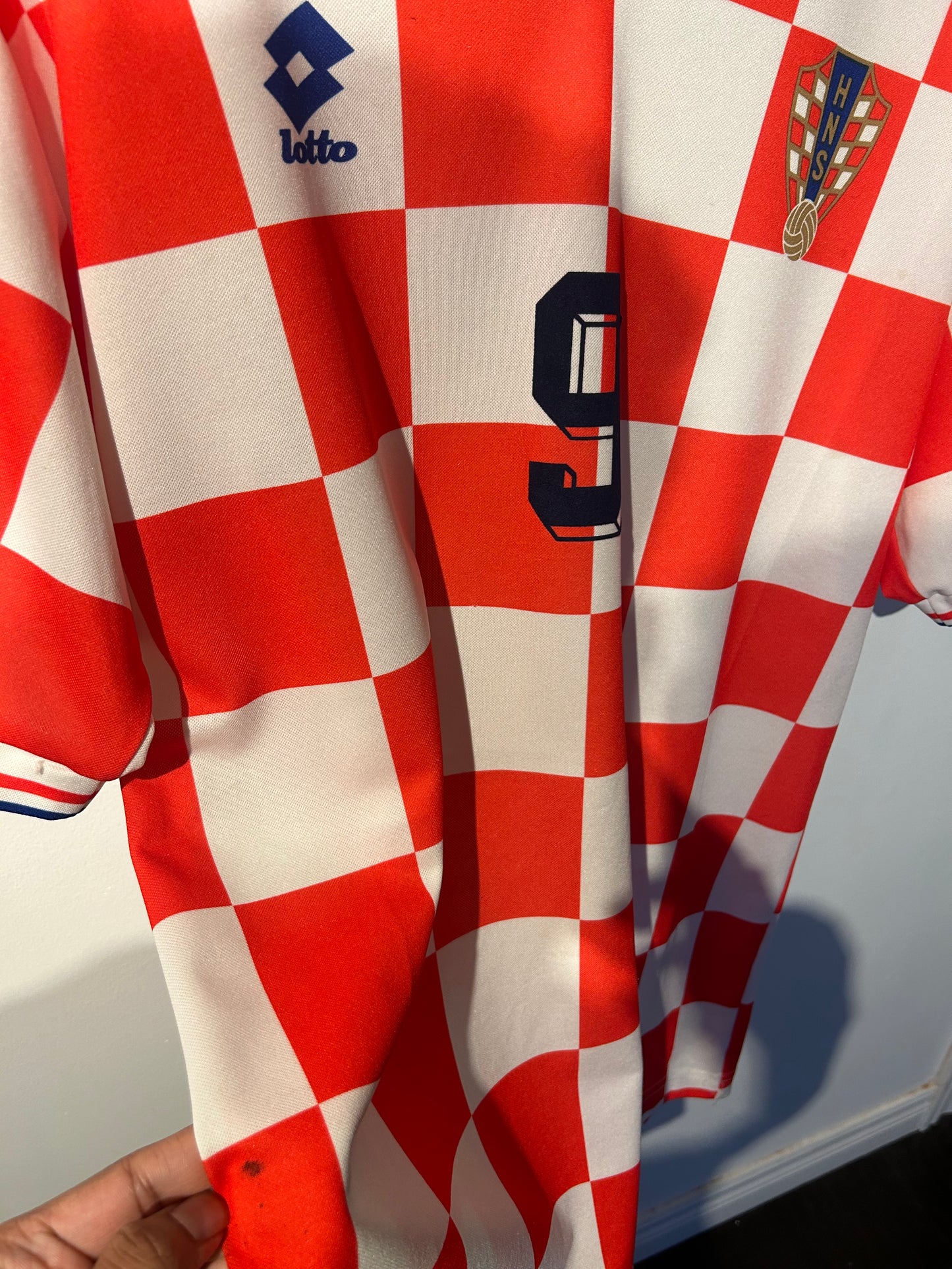 Croatia 1996-98 Home Shirt - Suker #9 - L