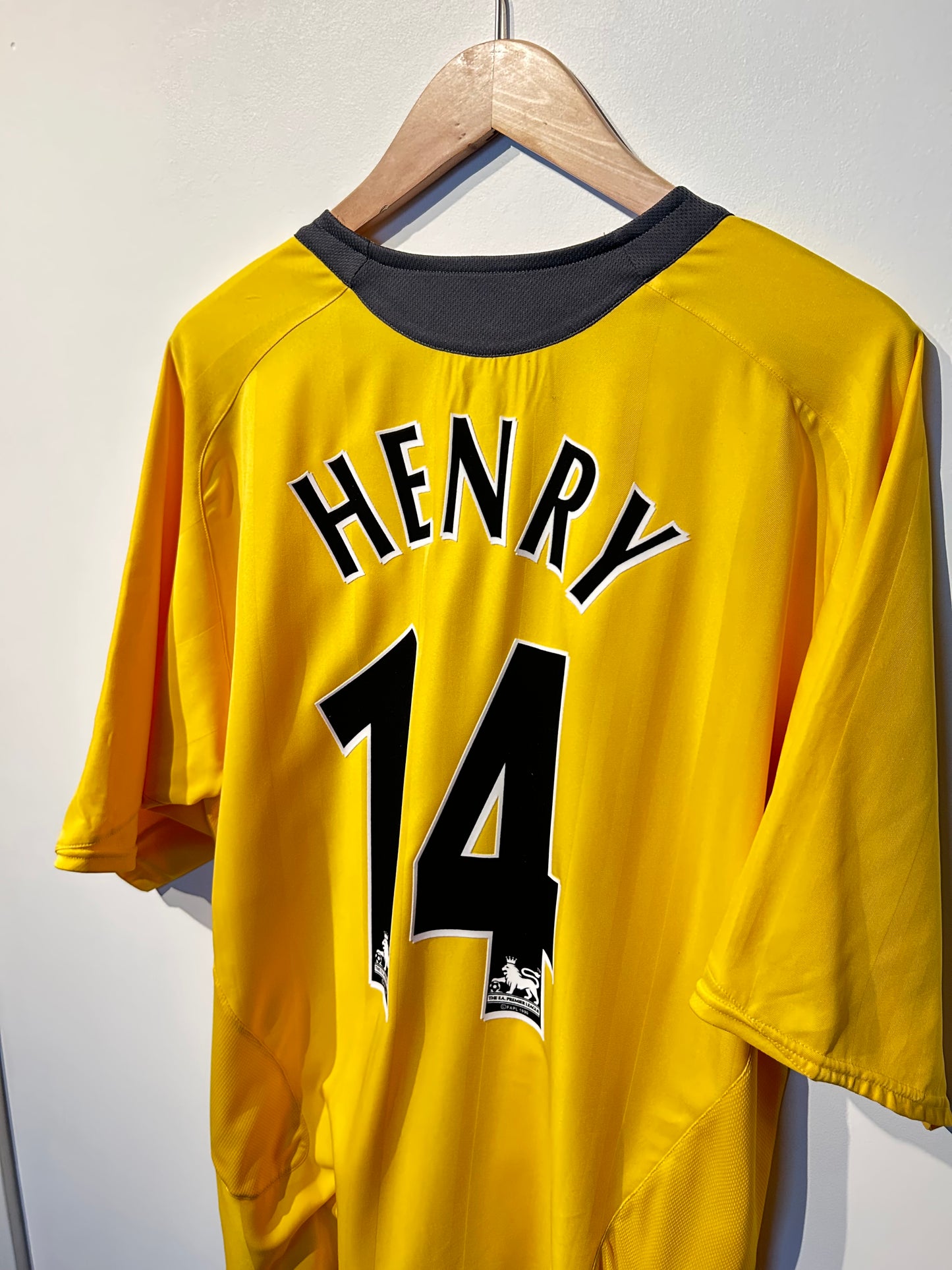 Arsenal 2005-06 Away Shirt - Henry #14 - XL