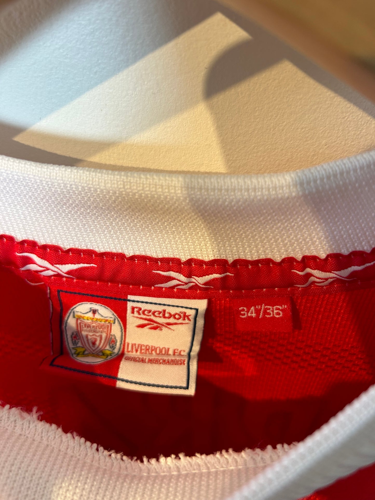 Liverpool 1998-00 Home Shirt - Gerrard #28 - M
