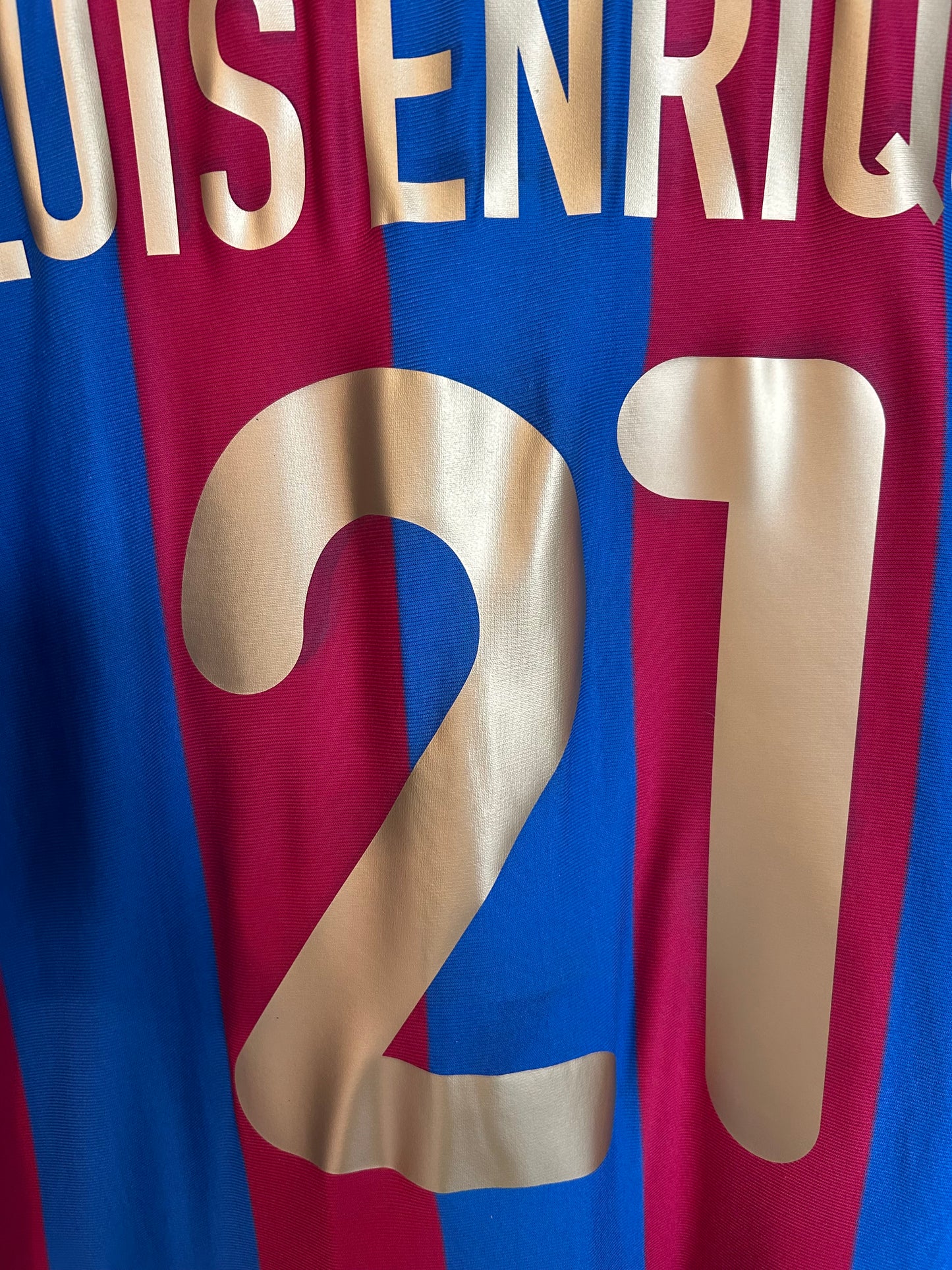 Barcelona 2001-02 Home Shirt - Luis Enrique #21 - XL