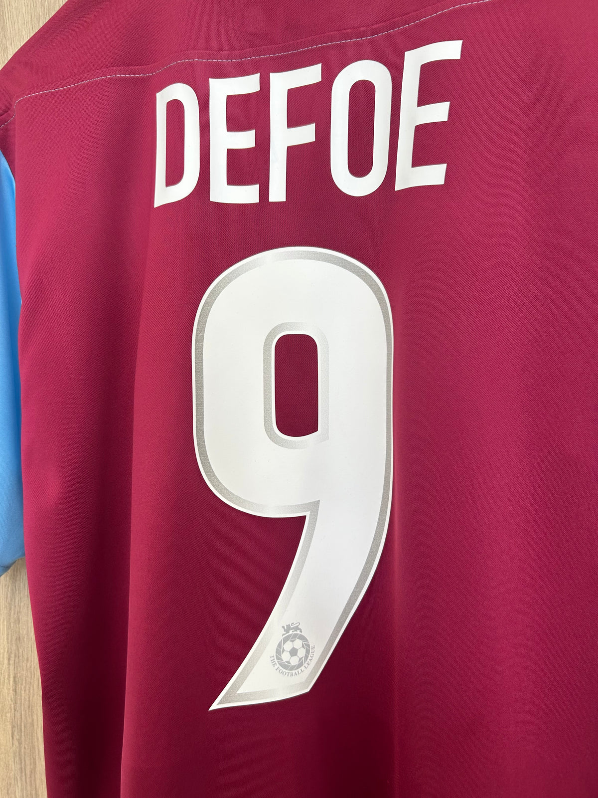 West Ham 2003-05 Home Shirt - Defoe #9 - M