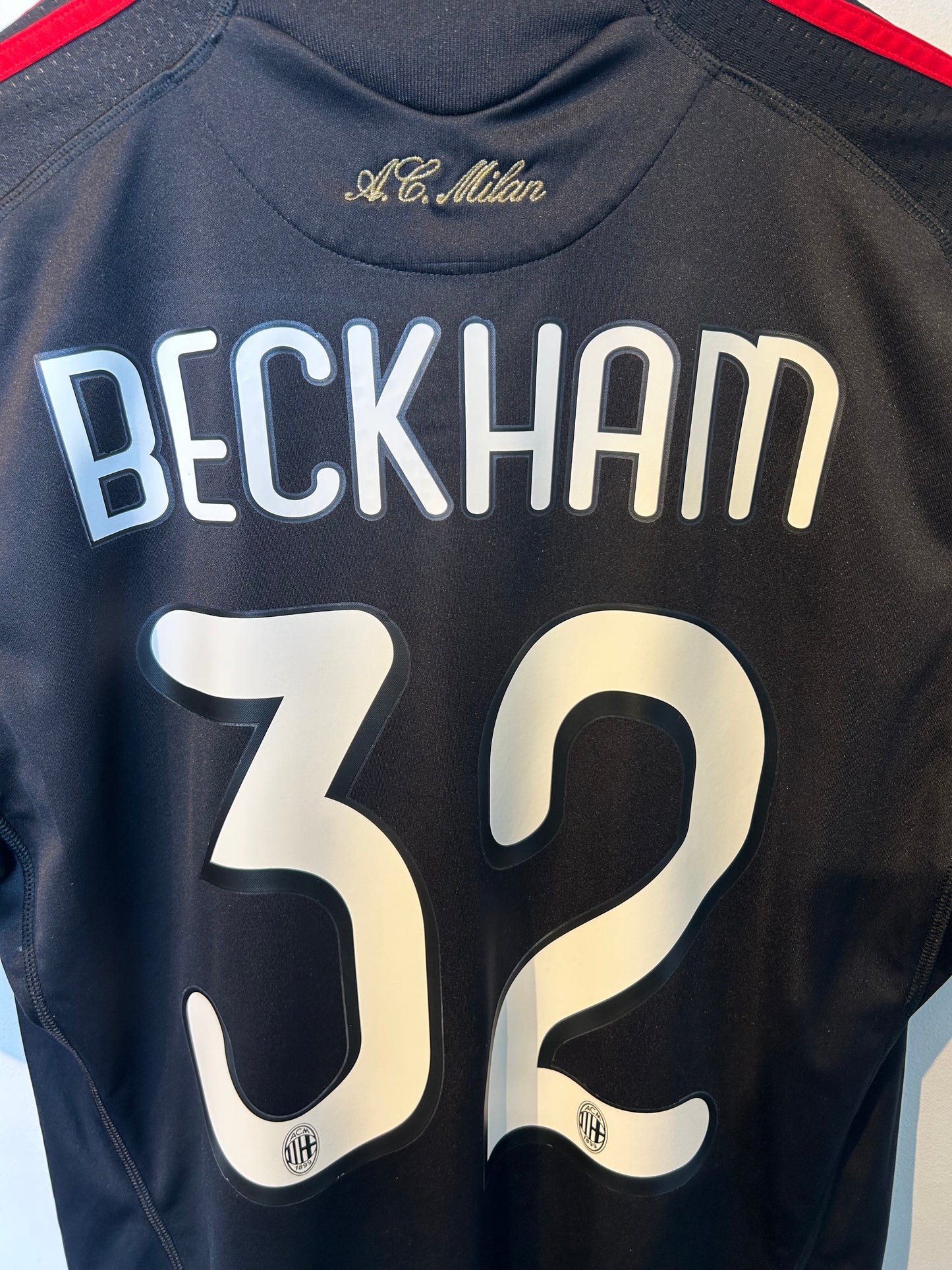 AC Milan 2009-10 Third Shirt - Beckham #32 - S