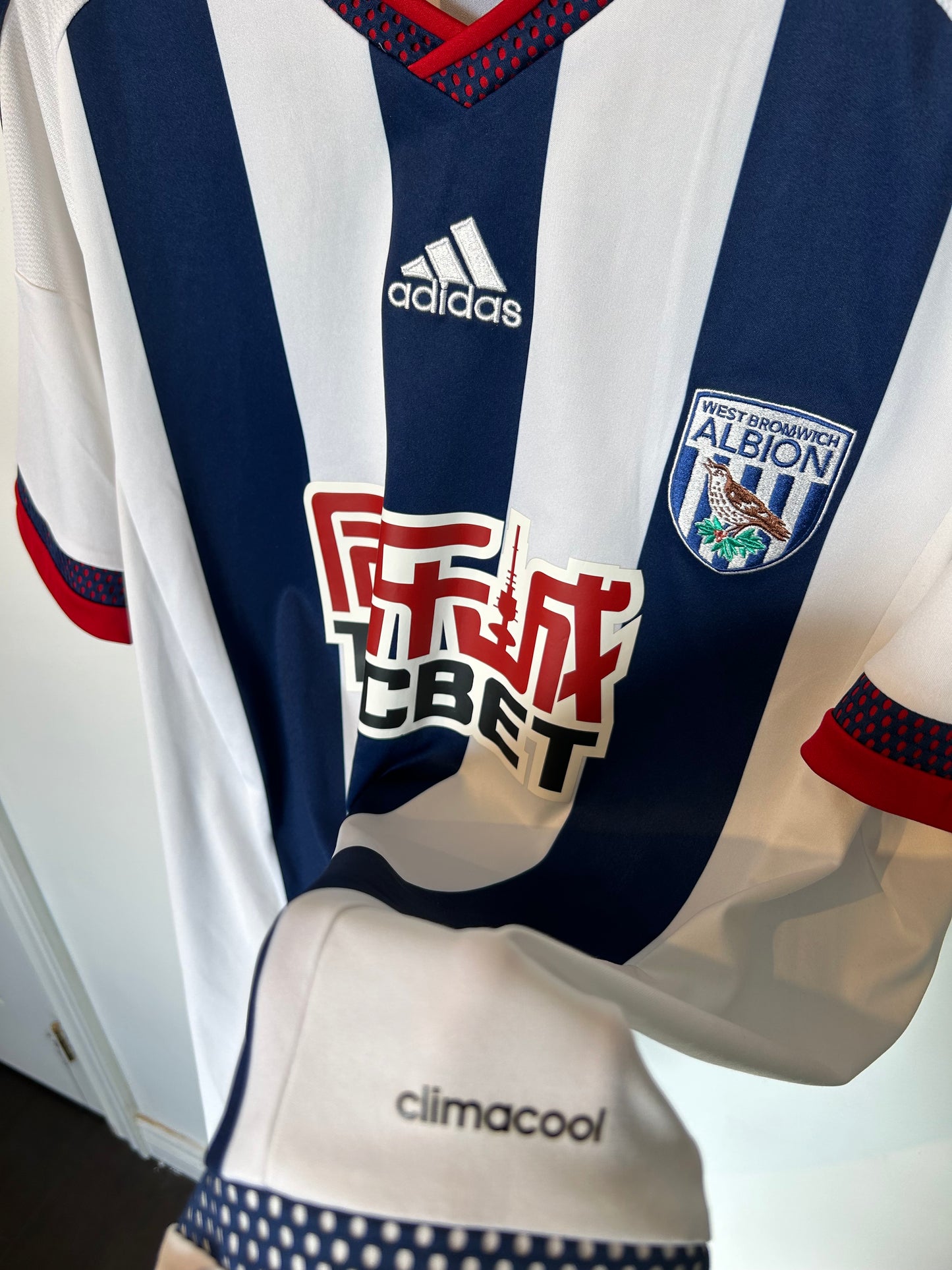 West Brom 2015-16 Home Shirt - Evans #6 - L