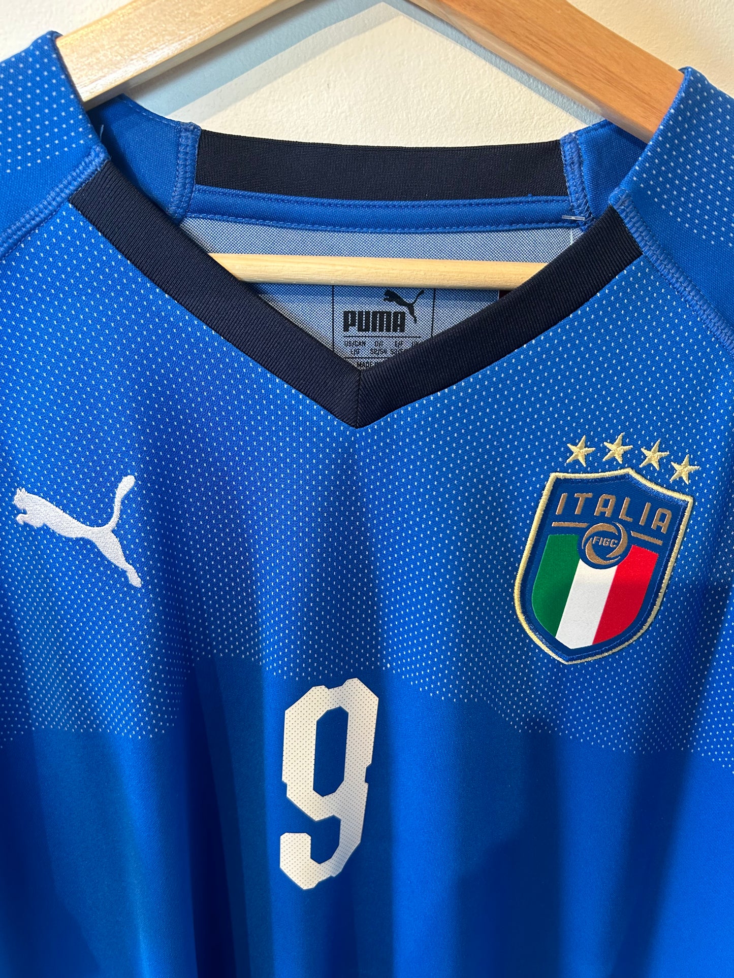 Italy 2018-19 Home Shirt - Balotelli #9 - L