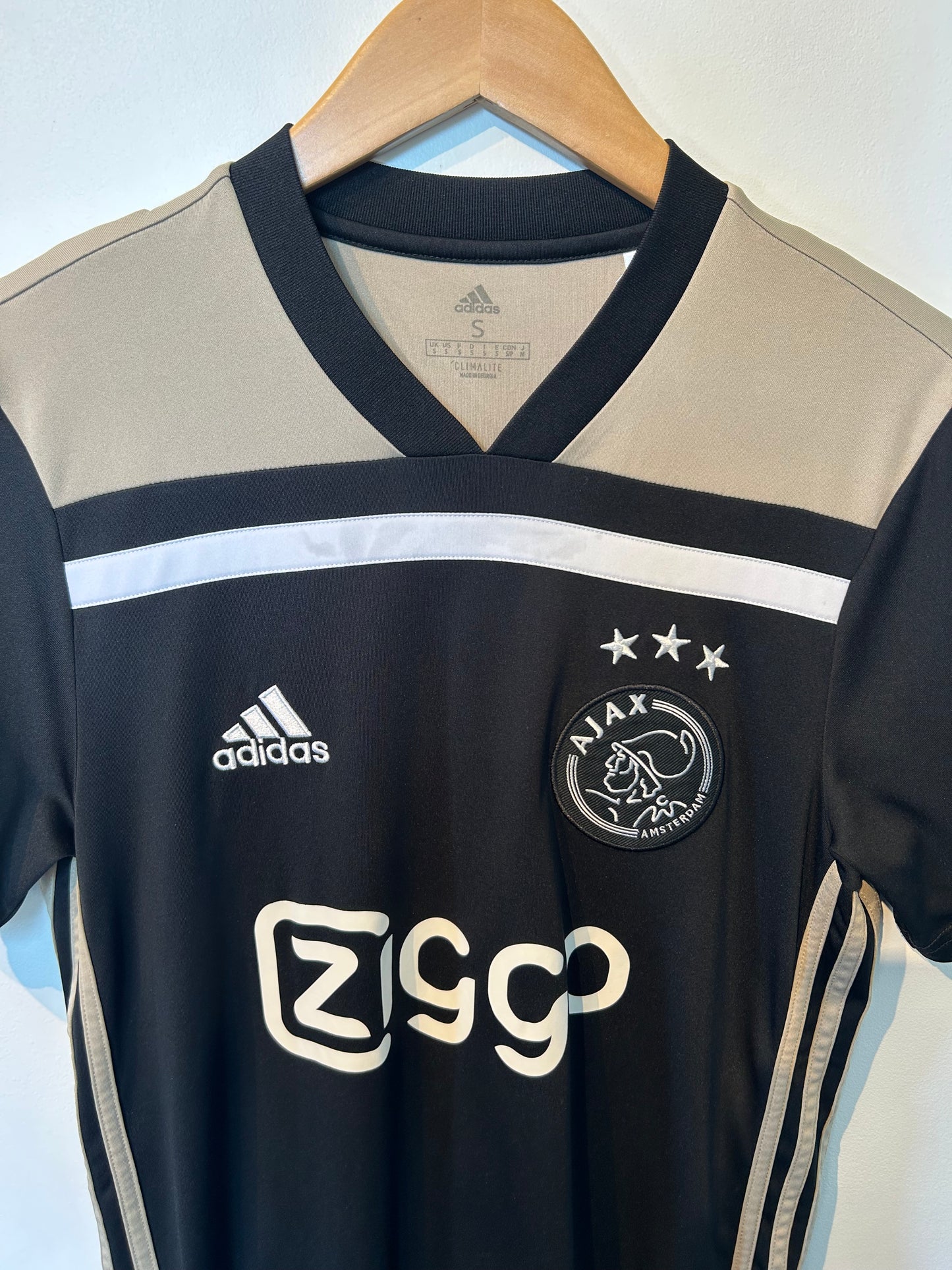 Ajax 2018-19 Away Shirt - De Jong #21 - S